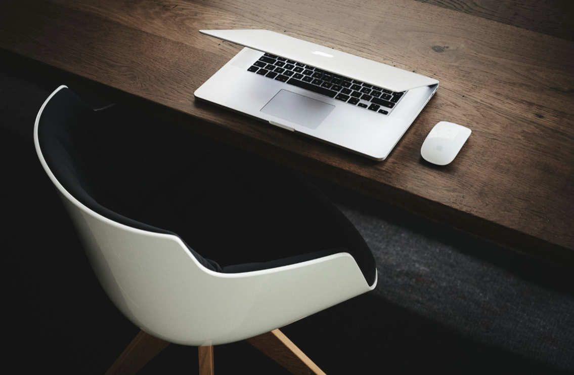 Roaming Roots: How Remote Work Weaves Travel into Your Everyday