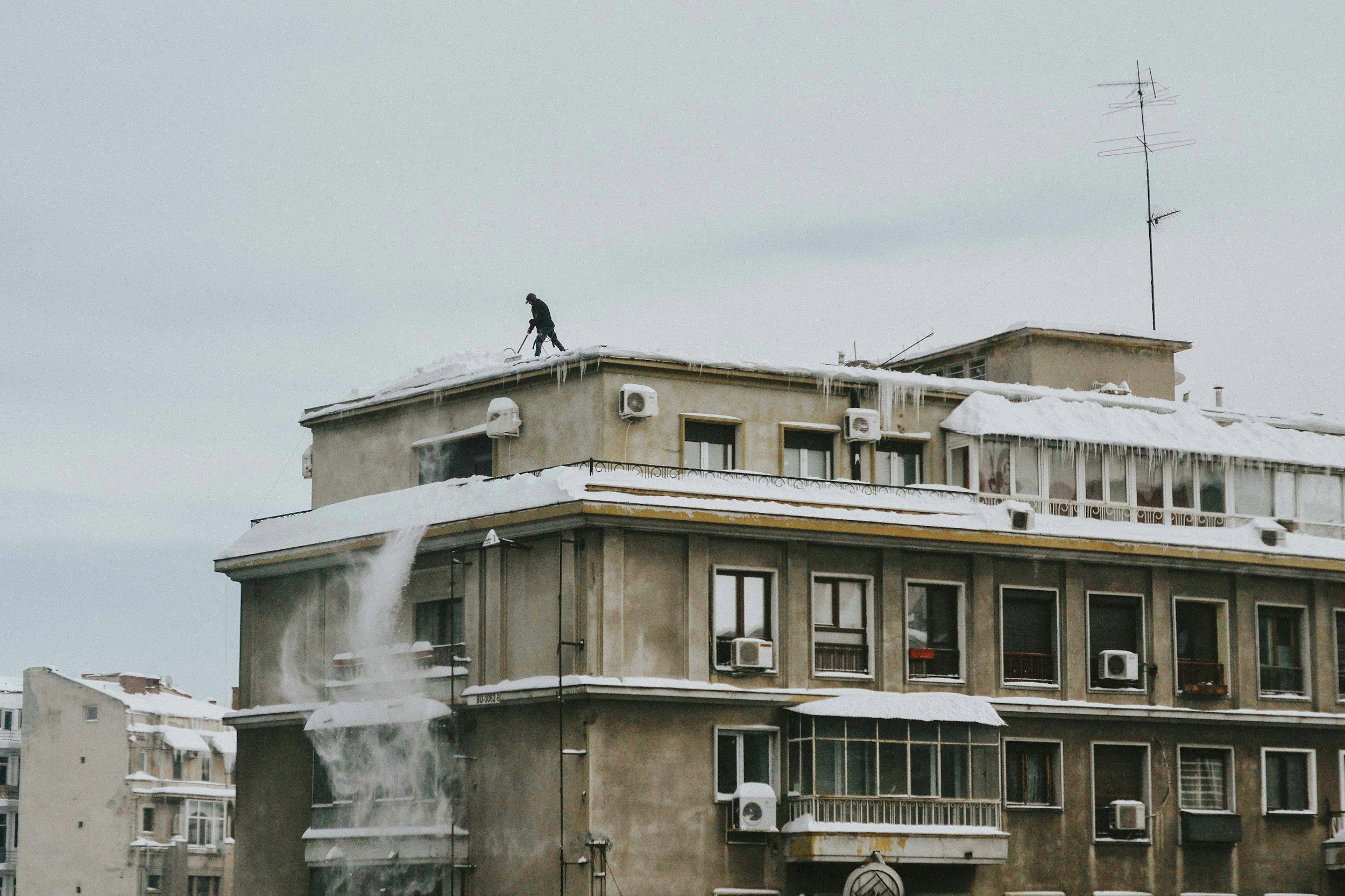 The Best Roof Cleaning Methods for Different Roofing Materials