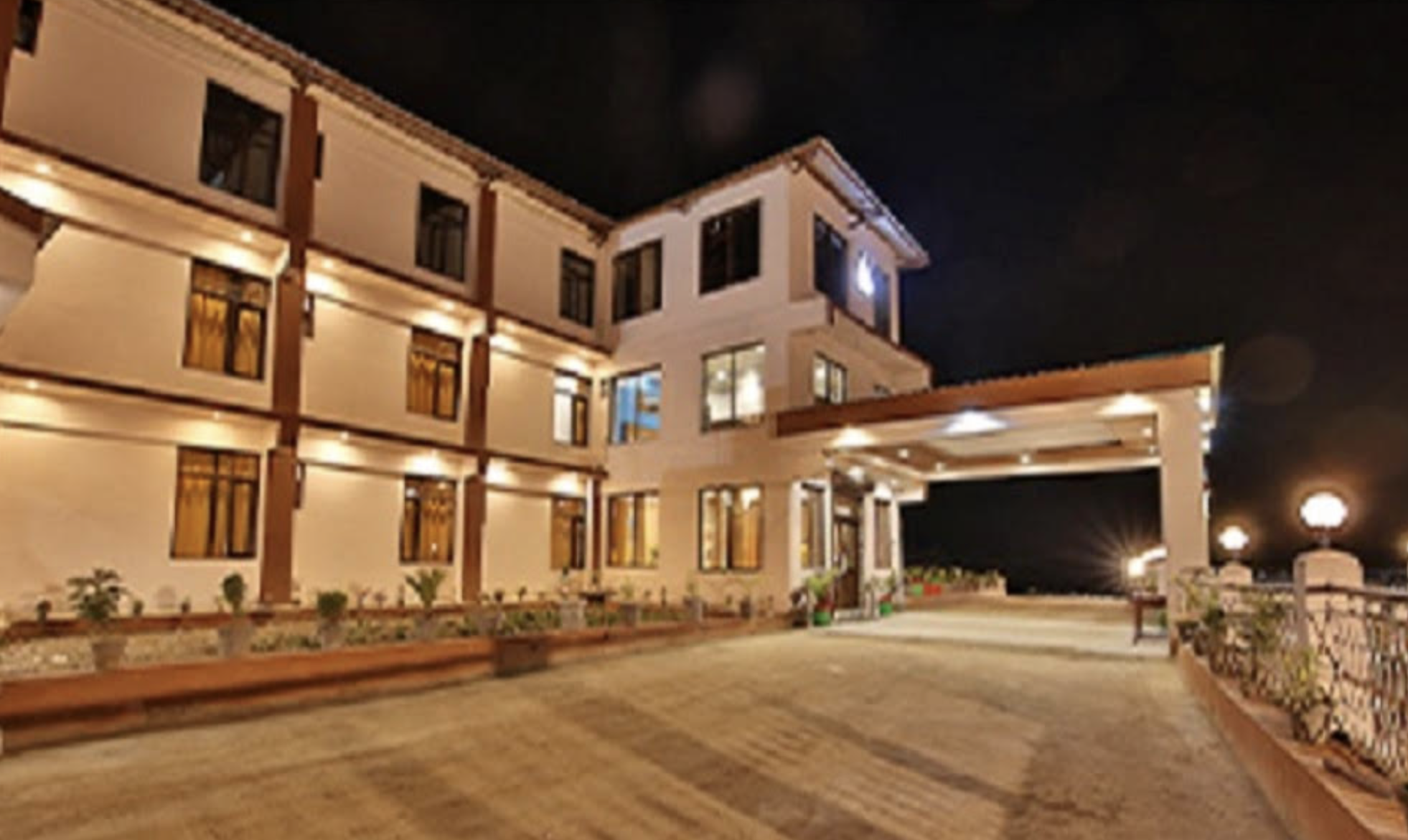 Best Accommodation Options in Gaurikund for Pilgrims