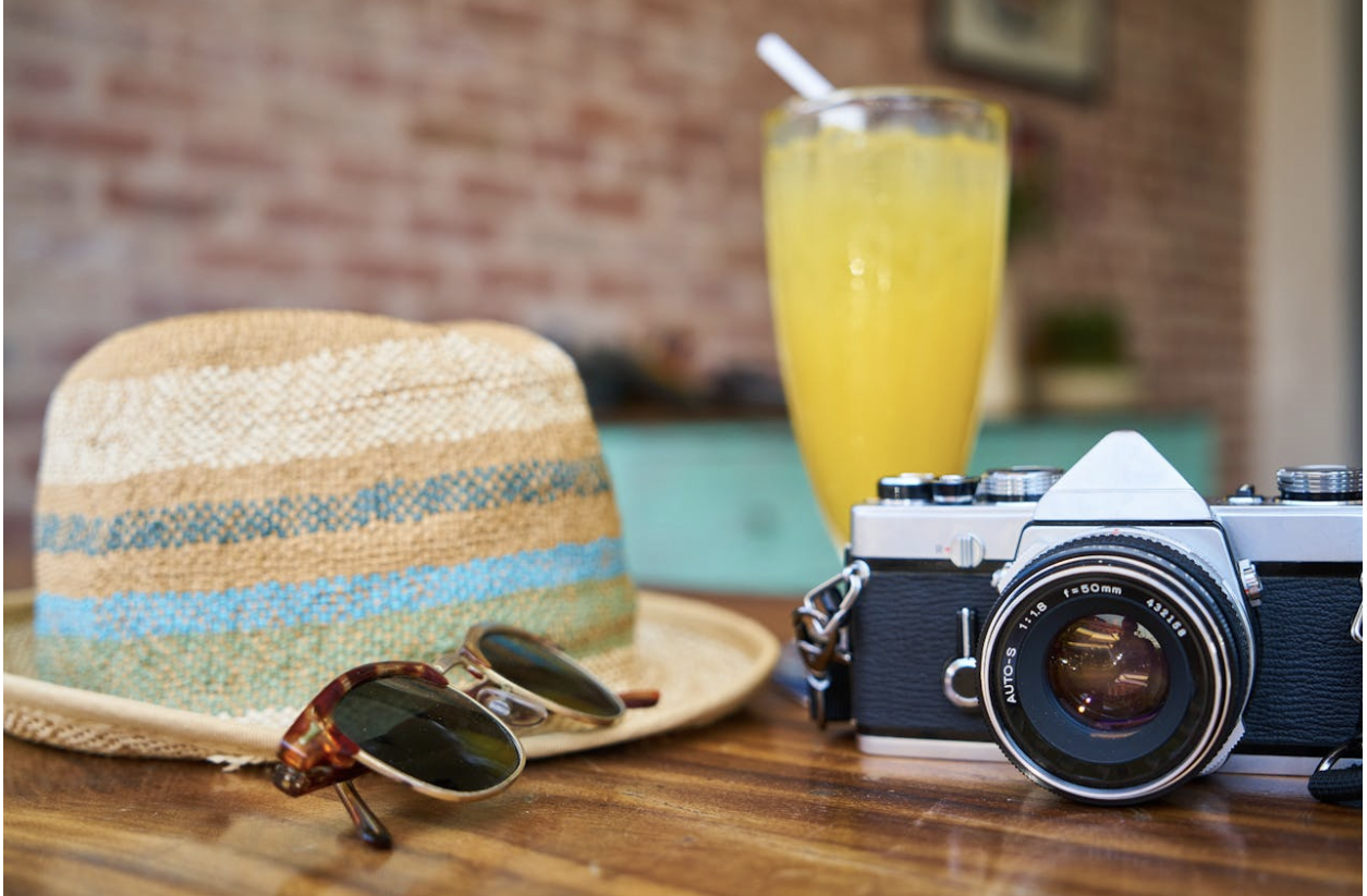 Essential Wellness Tips for Traveling the World: How to Stay Healthy and Happy on the Go