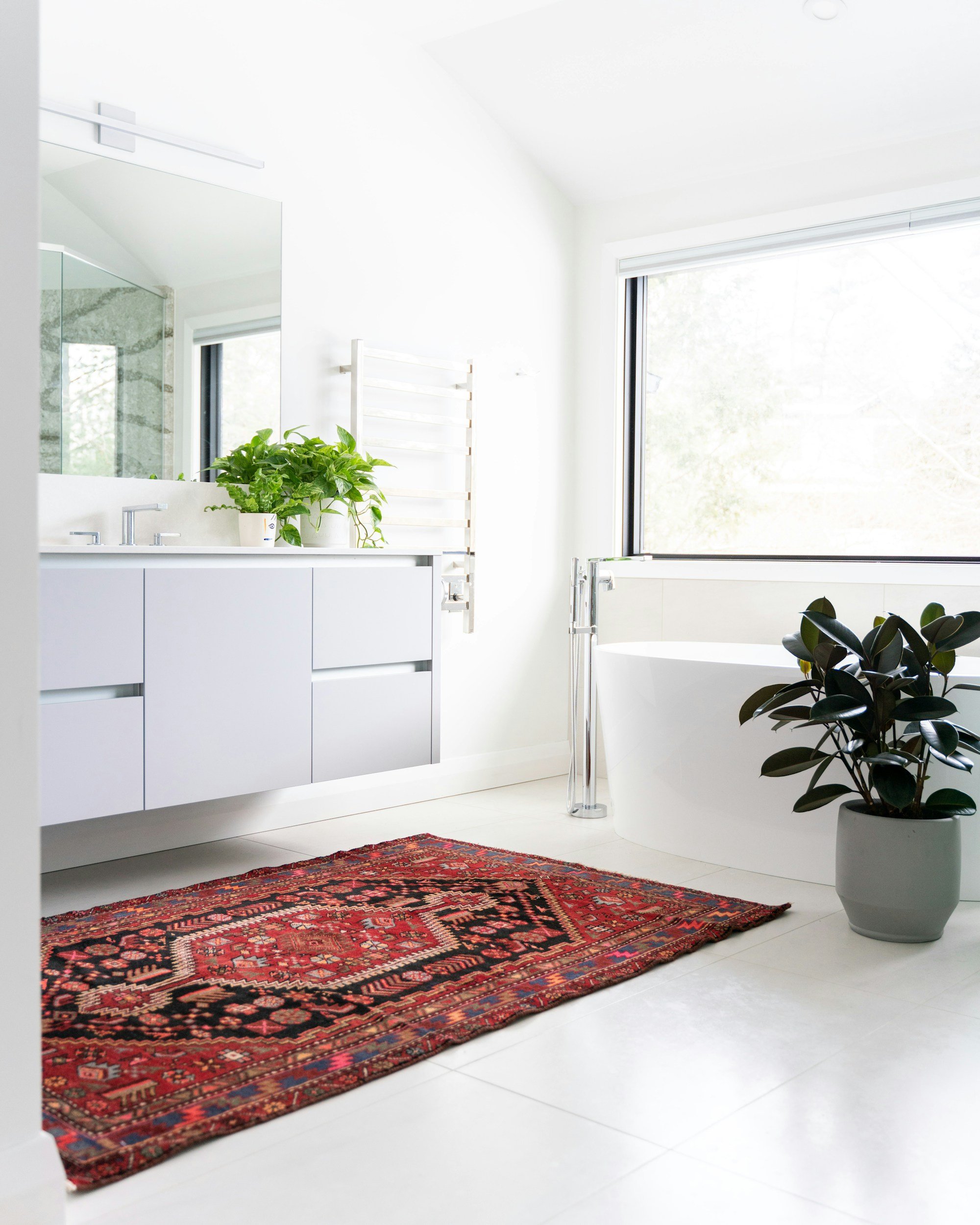 Top 10 Bathroom Remodeling Ideas That Boost Home Value Instantly