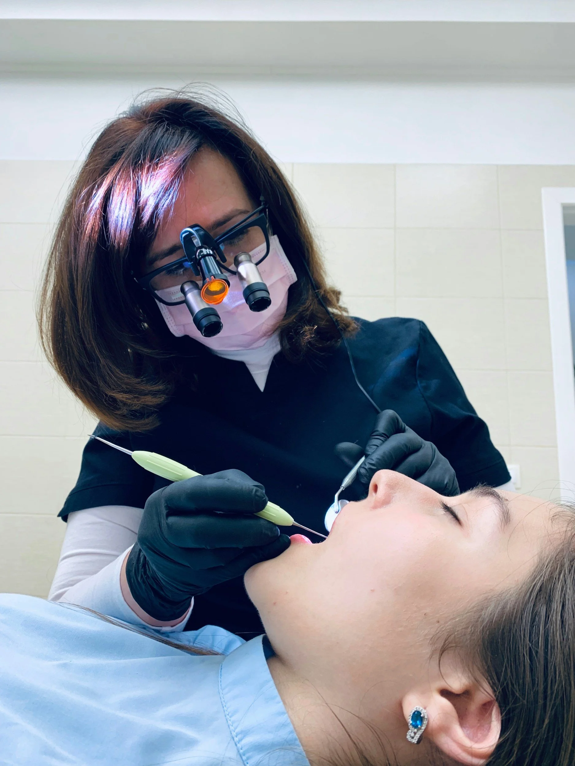 Comprehensive Guide to 4 Dental Treatment Options for All Ages