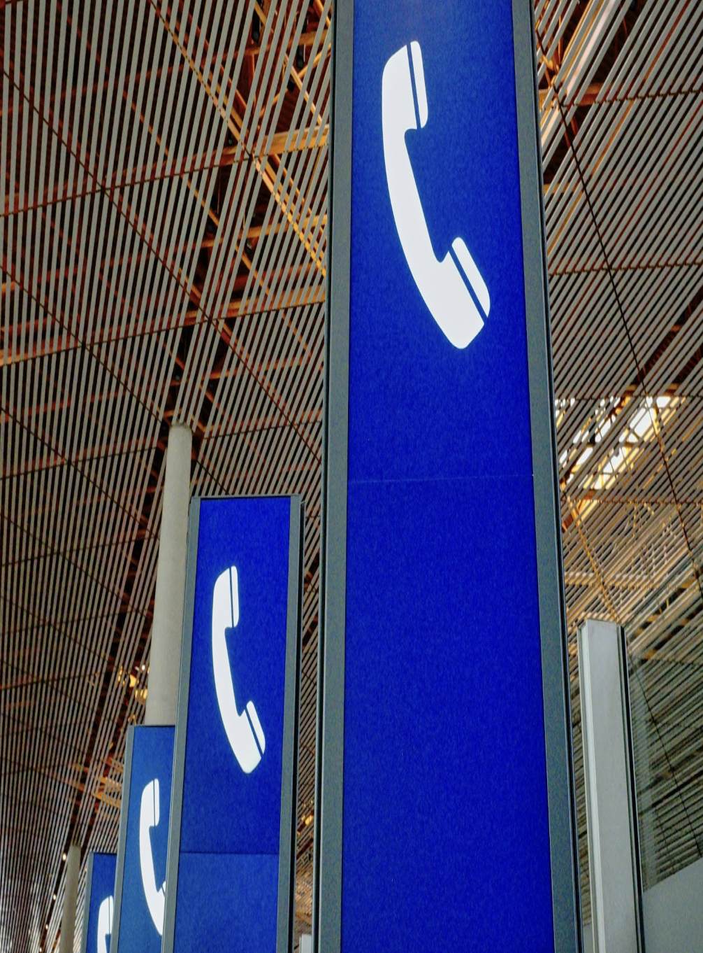 Top eSIM Solutions to Stay Online During Long Trips