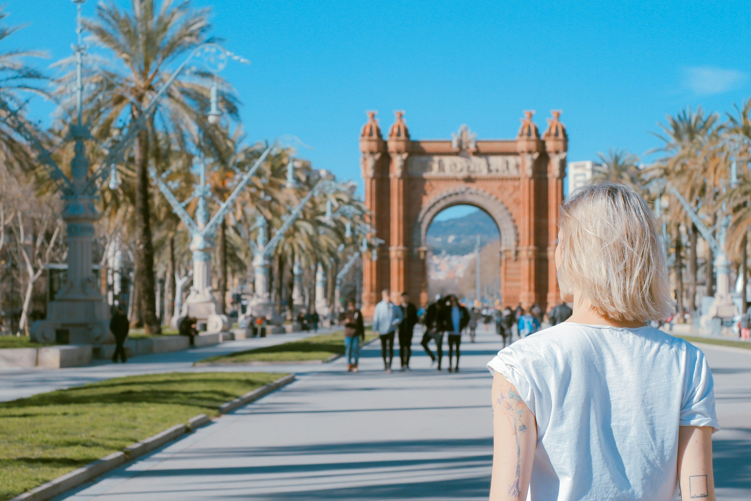 Obtaining a Spain Visa for Immigration: Should You Do It With an Immigration Lawyer or Rely on Yourself?