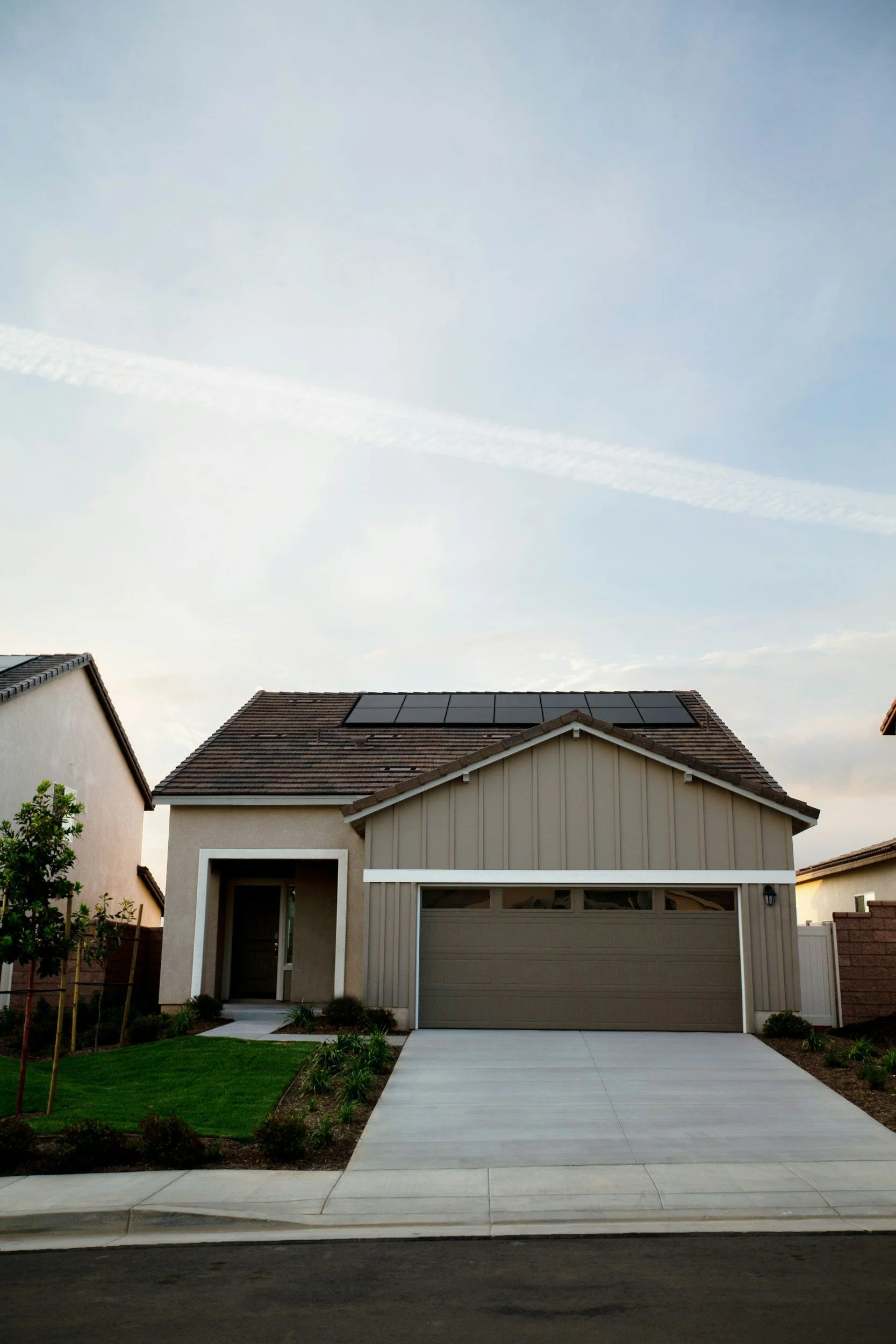 Solar Panels vs. Electricity Bills: How Much Can You Save?