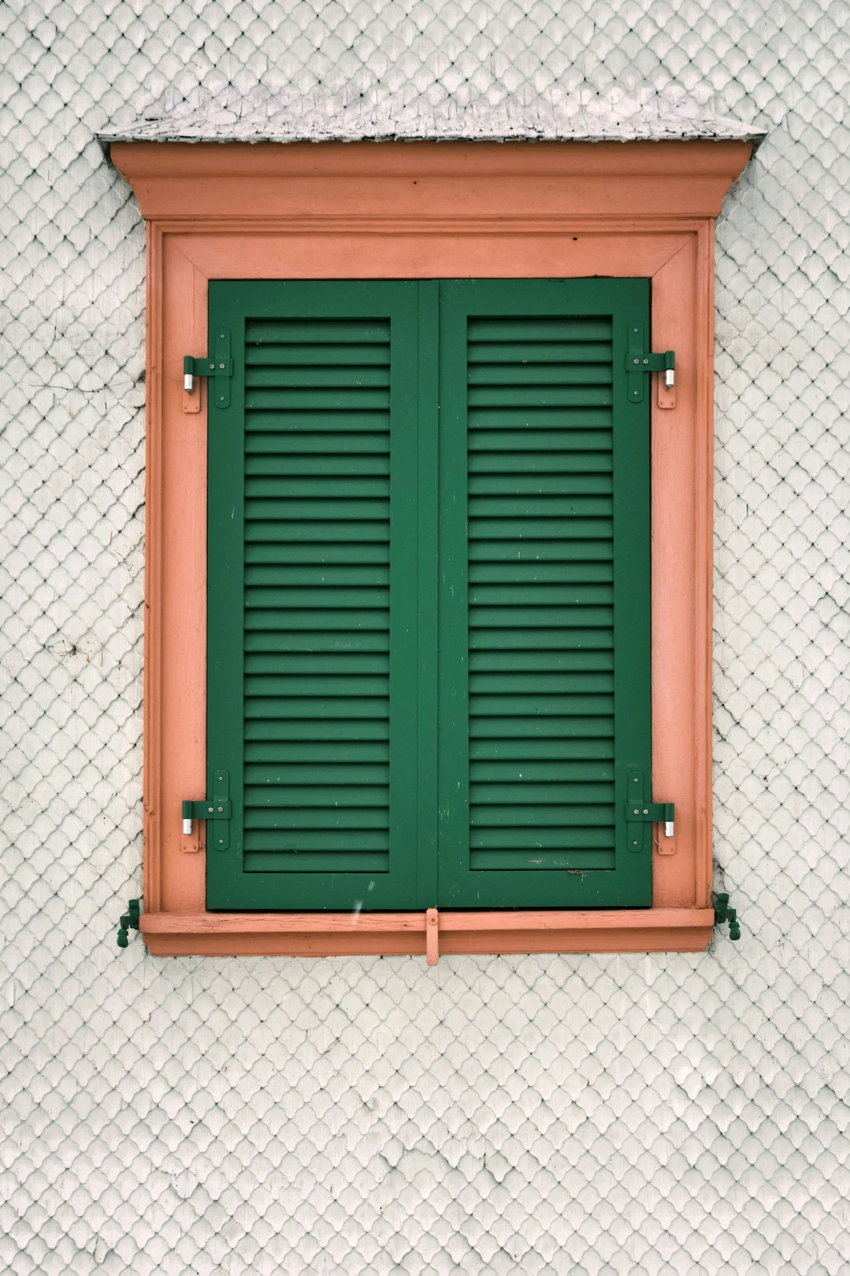 How to Choose Between Louvre, Casement, and Sliding Windows for Your Home