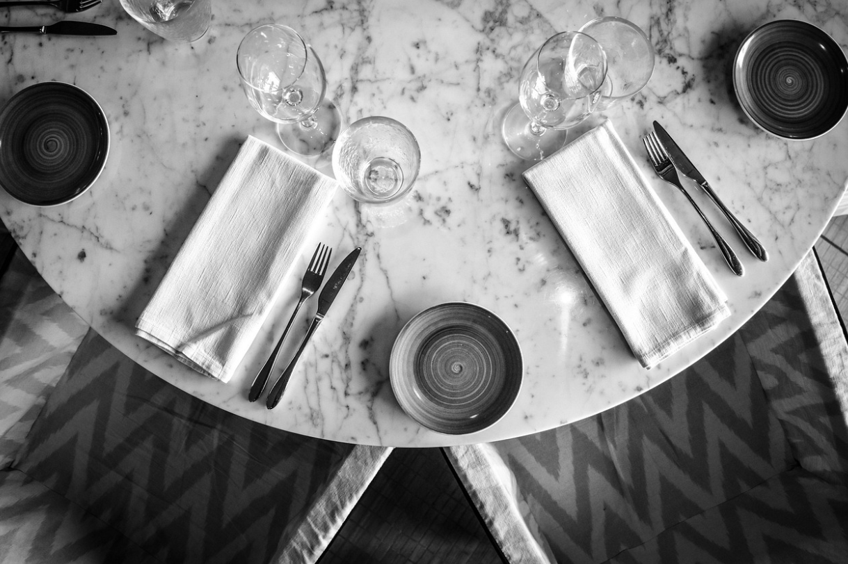 Why A Round Marble Dining Table Is The Perfect Centerpiece For Your Home&nbsp;