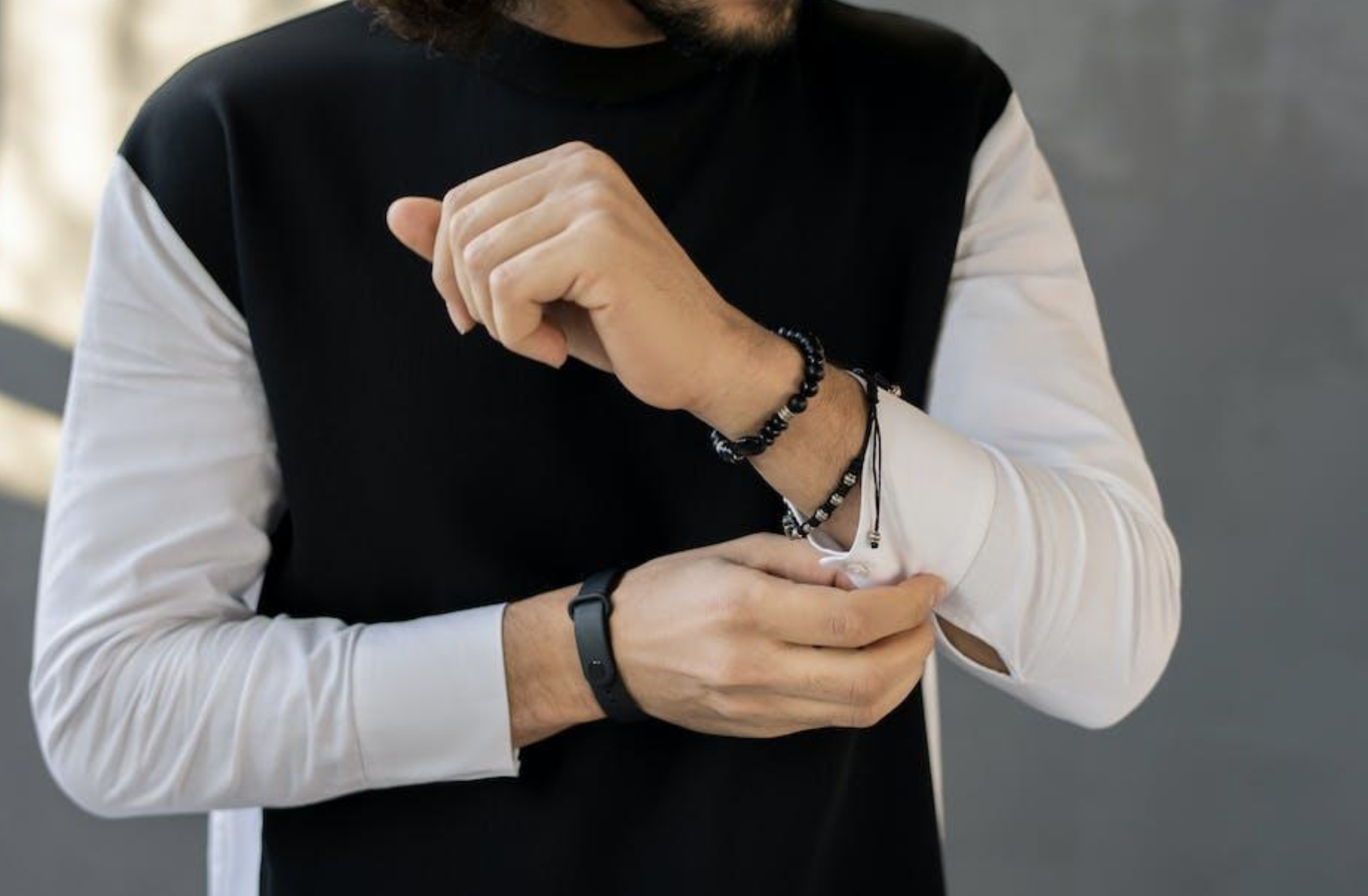 Men's Wrist Jewelry Essentials: Must-Have Pieces for Your Collection