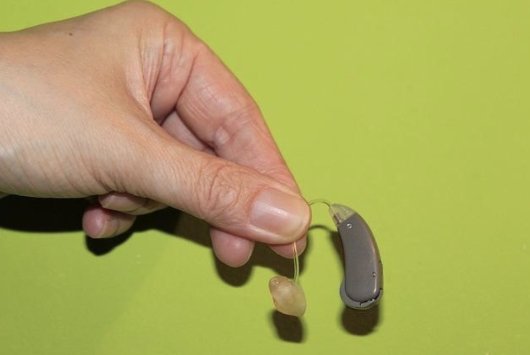 Choosing the Right Hearing Aid: A Step-by-Step Guide 
