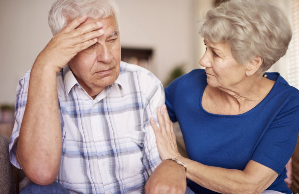 How to Gently Talk to a Senior About Moving to Dementia Care? 