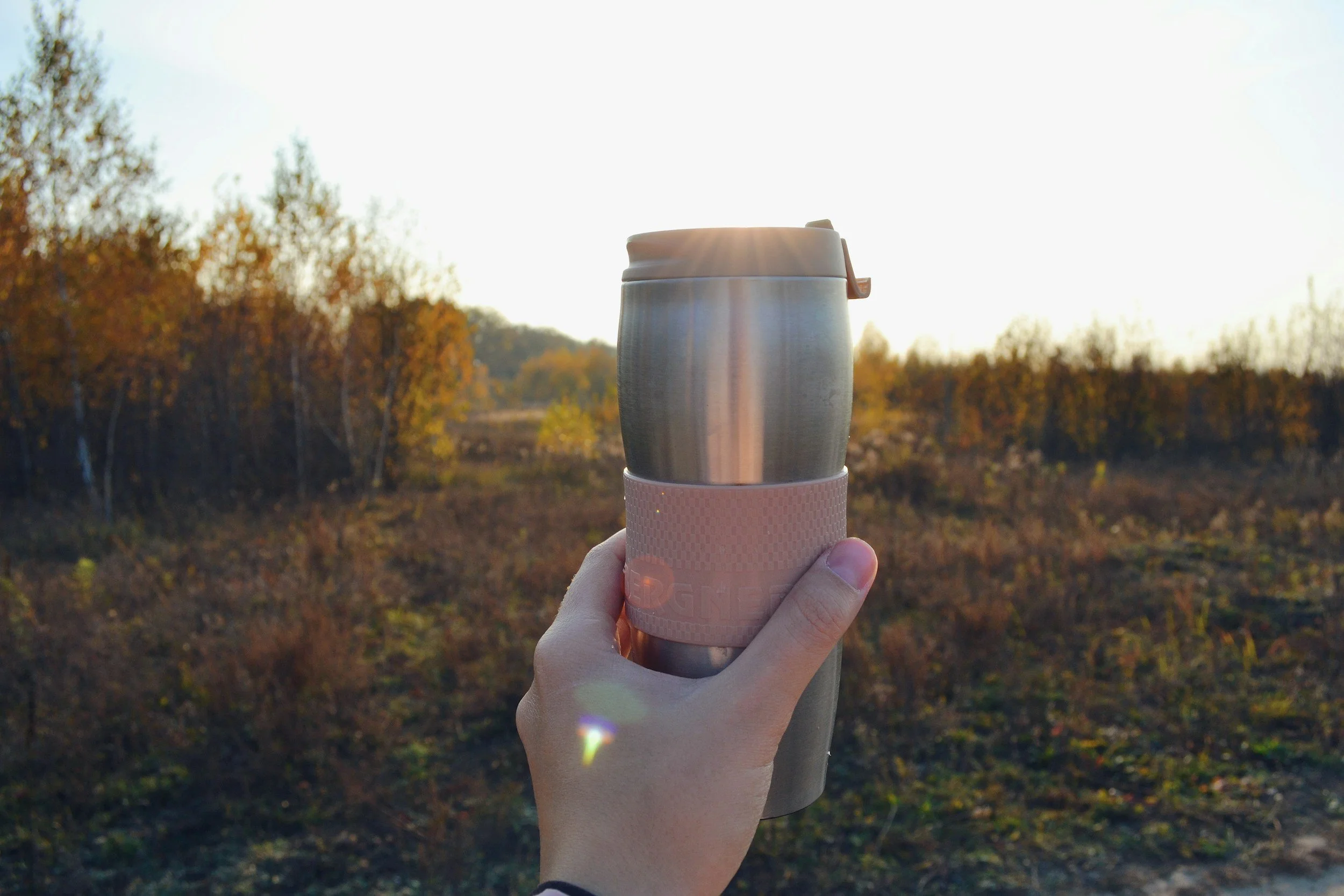 Why Every Traveller in 2025 Needs a Thermal Travel Mug?