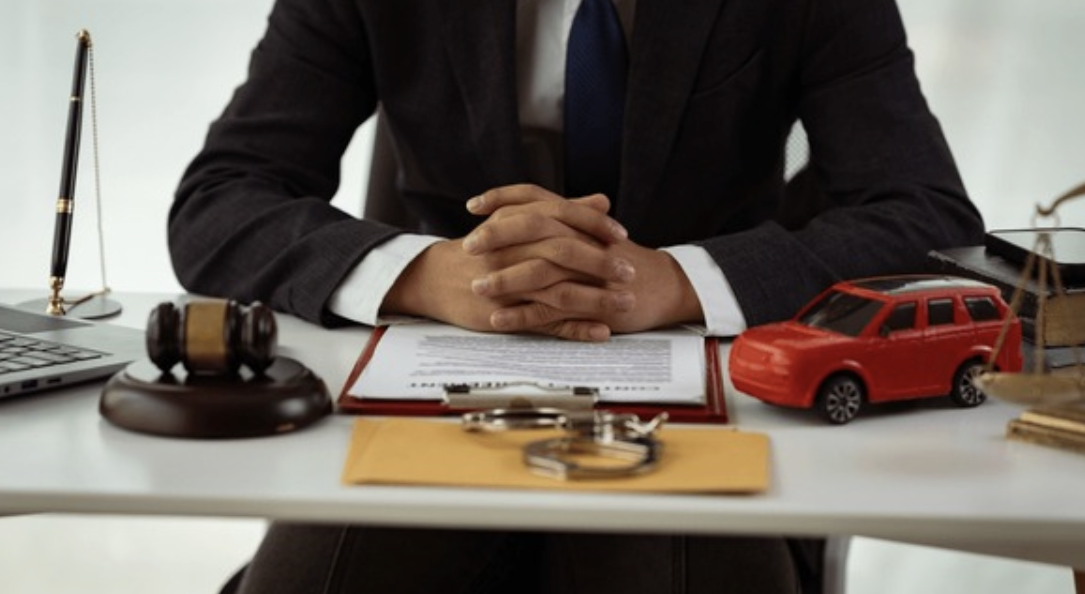 How Car Accident Attorneys Negotiate Fair Settlements