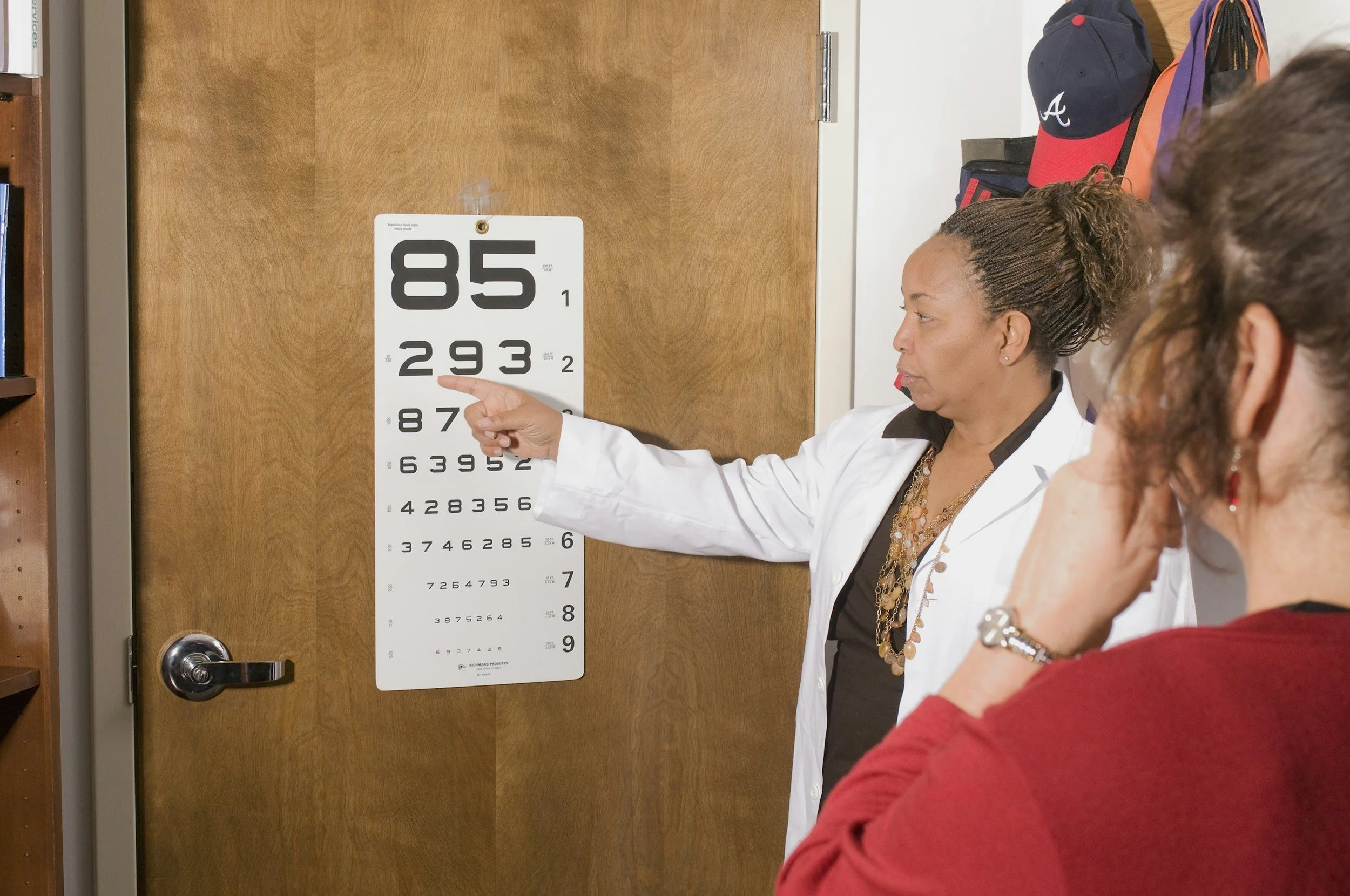 Seniors' Guide to Maintaining Strong Eye Health