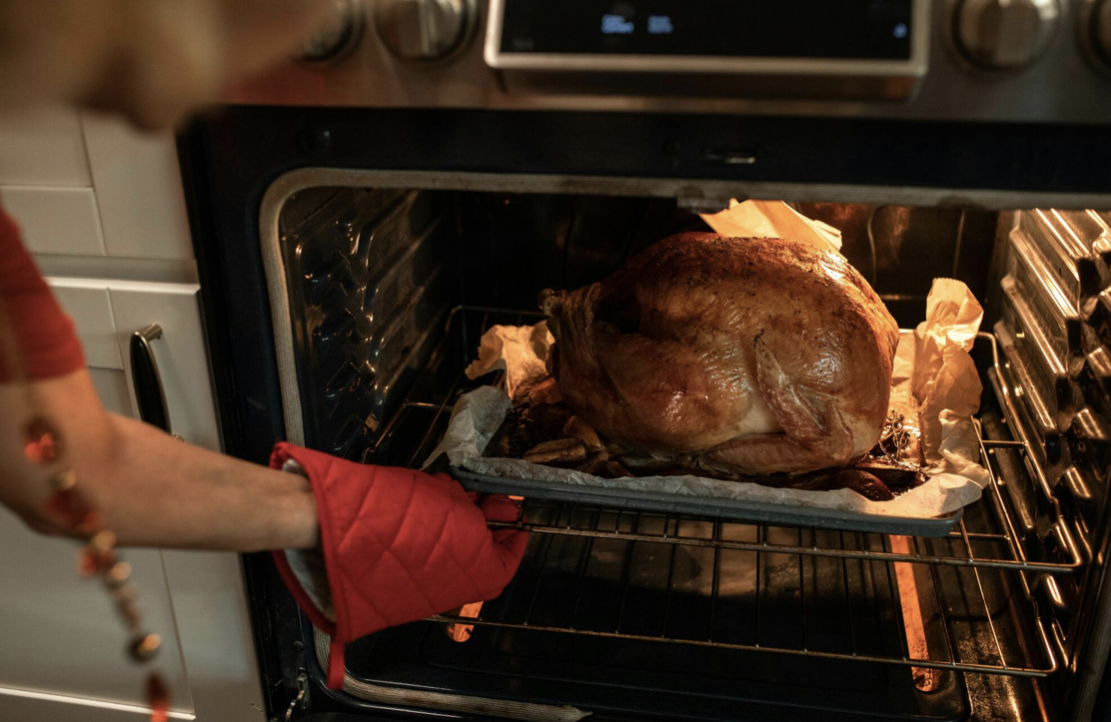 Easy and Delicious Recipes for Your Friendsgiving Feast