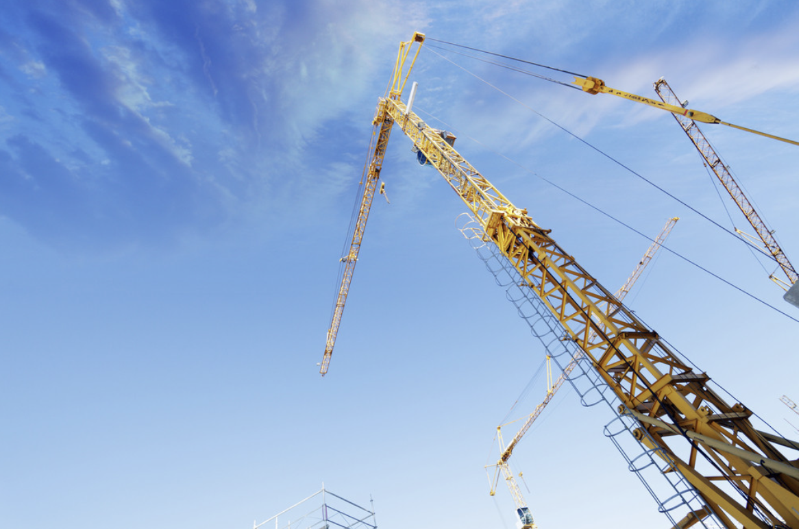 Are Cranes Available for Industrial or Commercial Construction?