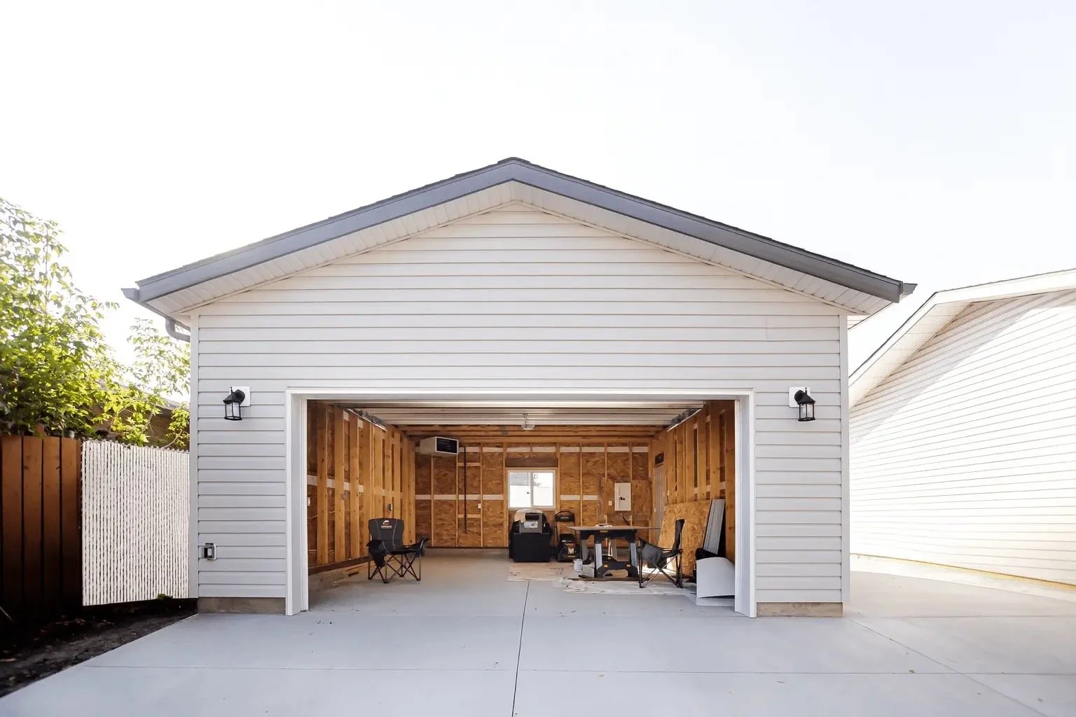 Premium Garage Builders in Edmonton &amp; Alberta | Complete Garage &amp; Construction