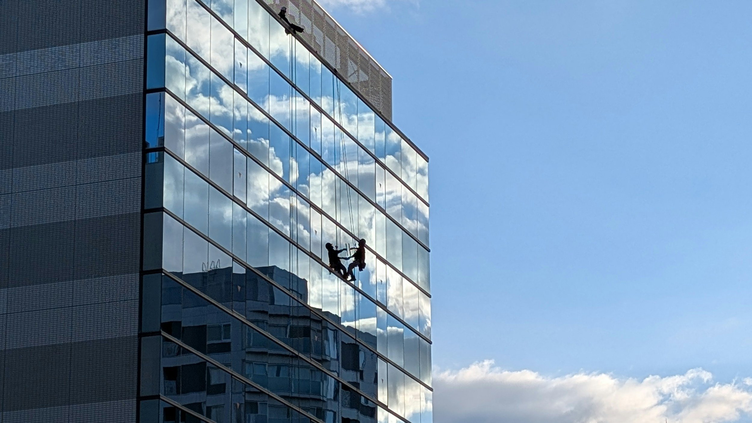 How a Laser Measuring Tool Changed the Structural Glazing Crew