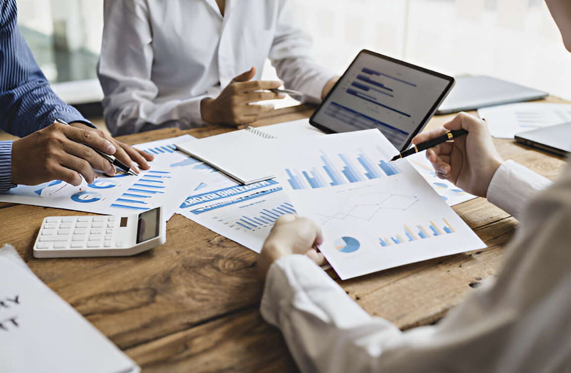 From Saving to Retirement: Key Financial Decisions Australians Should Make Before They Stop Working