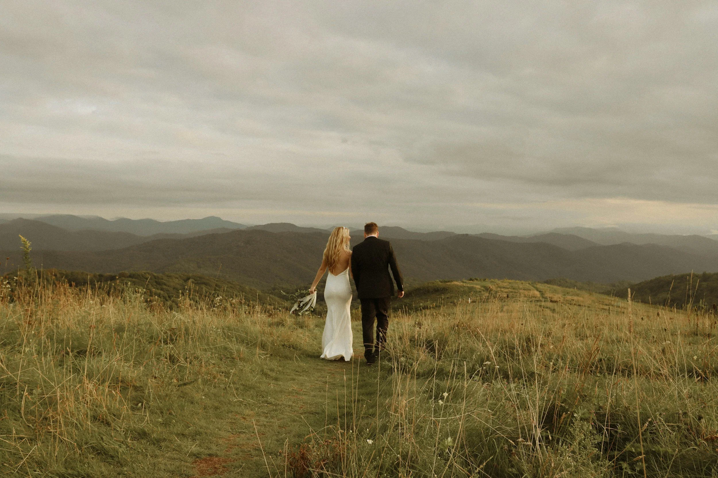 Why You Should Have Your Fall Destination Wedding in The Smokeys