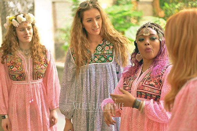 Feeling the boho vibe @secretexperience in Fitzrovia where the hosts all wore our Jaipur vintage smocks &amp; midi dresses #secretgarden #secretbrunch
