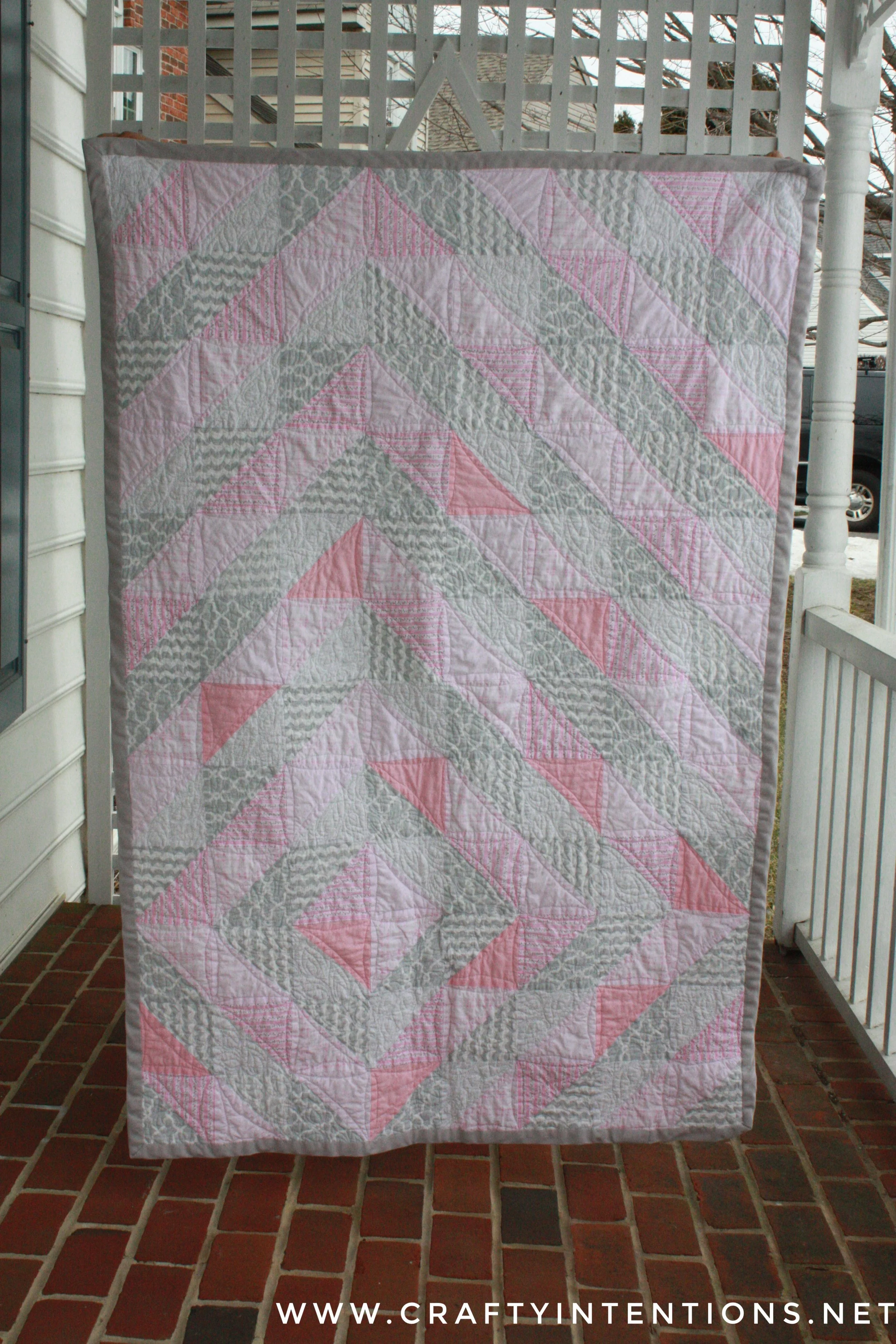 2015 Baby Pink Crib Quilt-01.jpeg