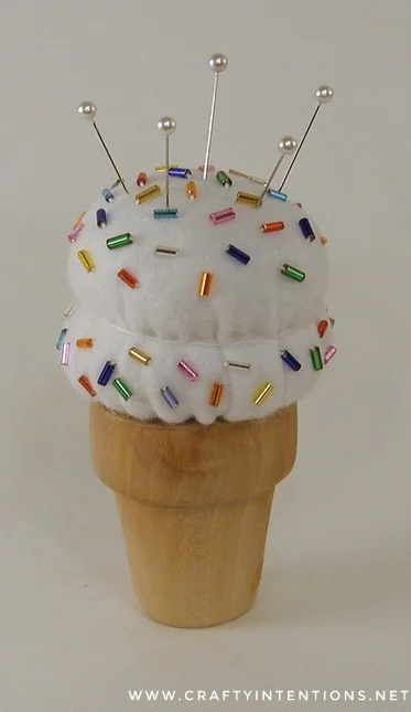 2009 White Ice Cream Pincushion-01.jpeg