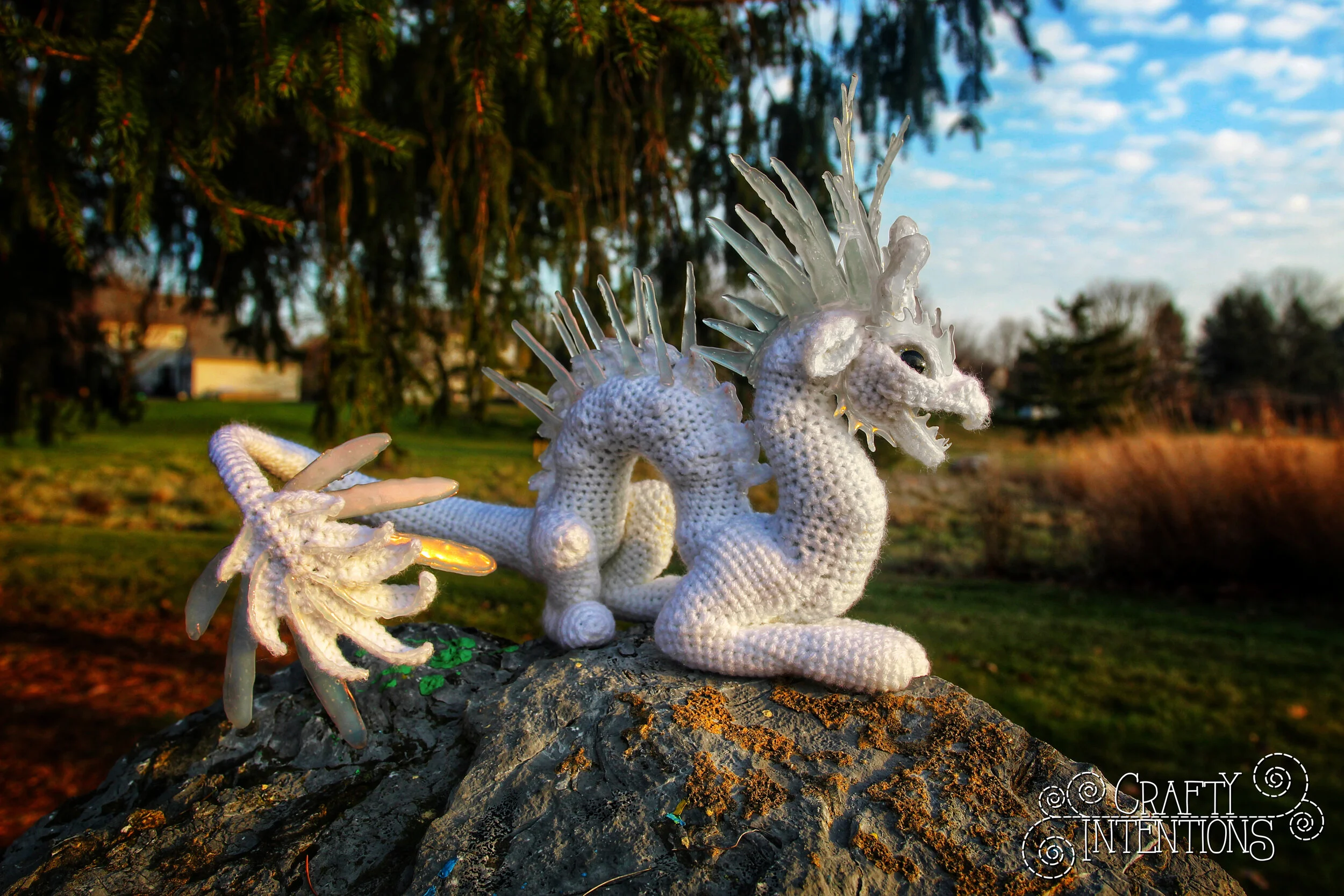Small Eastern Dragon - White Ice Dragon Glue  (5)-01 with Logo.jpg