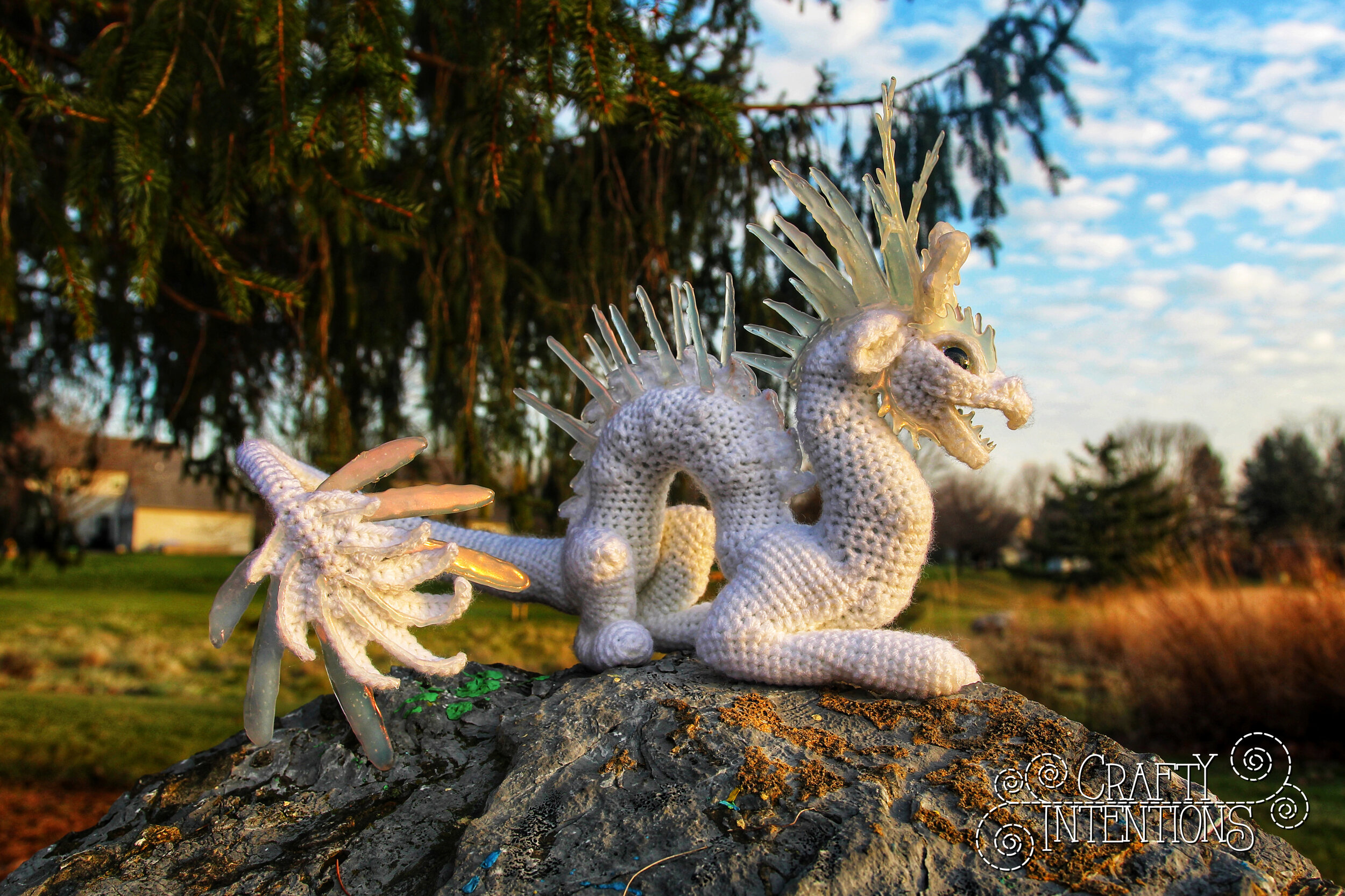 Small Eastern Dragon - White Ice Dragon Glue  (6)-02 with Logo.jpg
