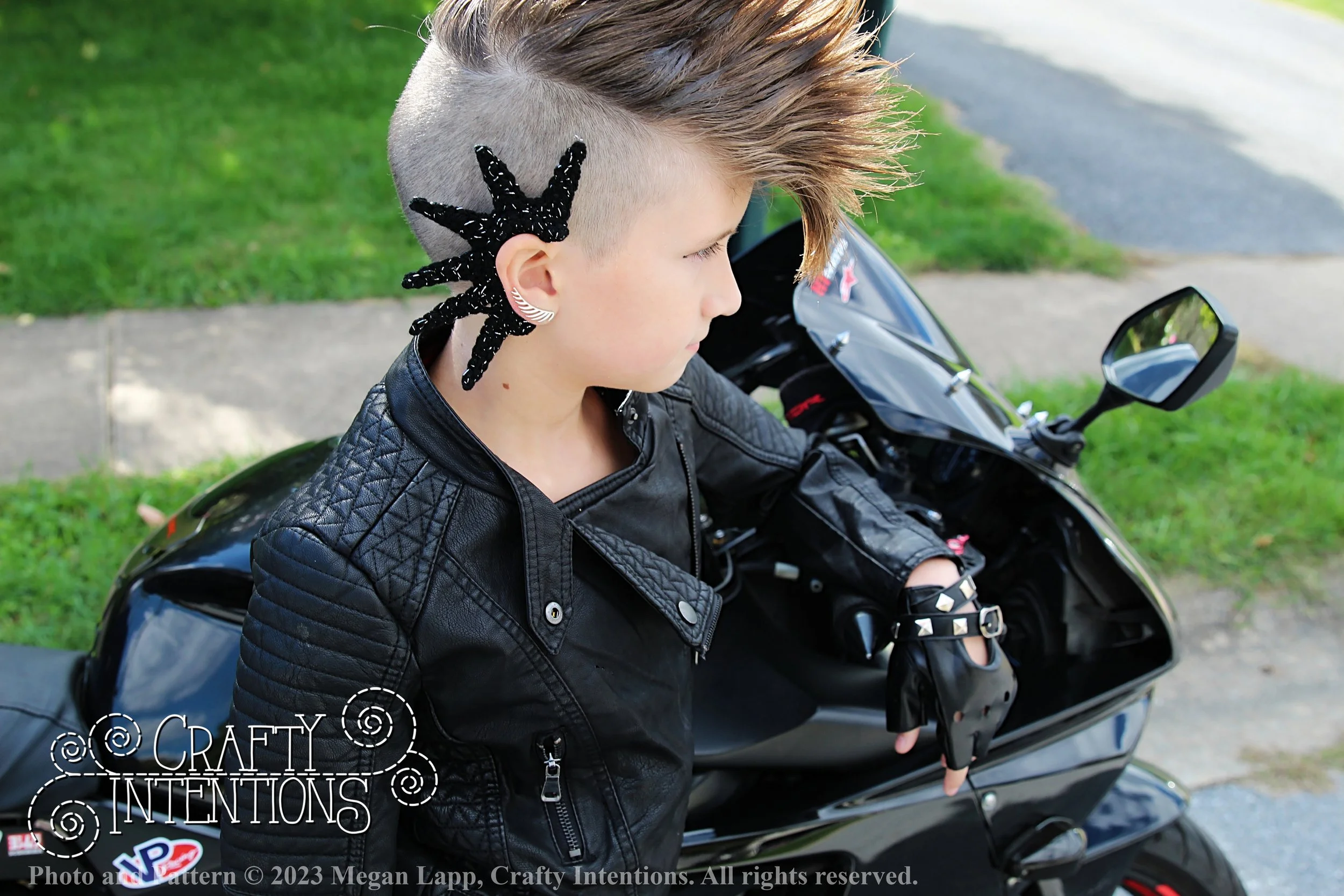 Ear Cuffs Set 1 Style 9 Medium Spikes 023 with logo and copyright.jpg