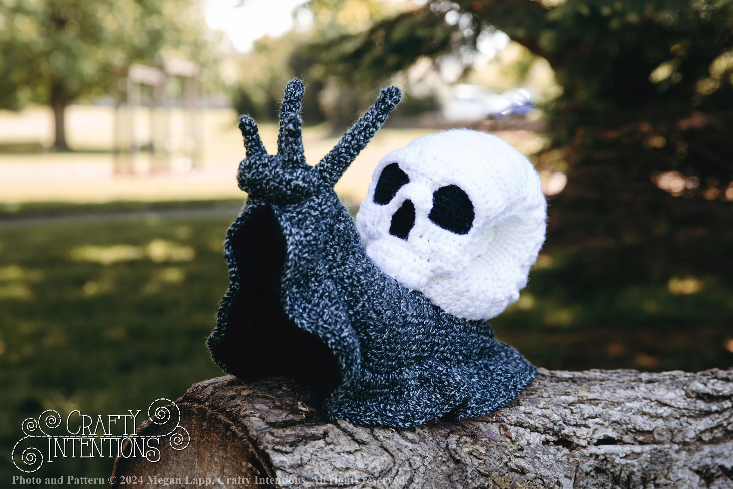 IMG_1765-Edited Skull Snails2 with logo and copyright.jpg