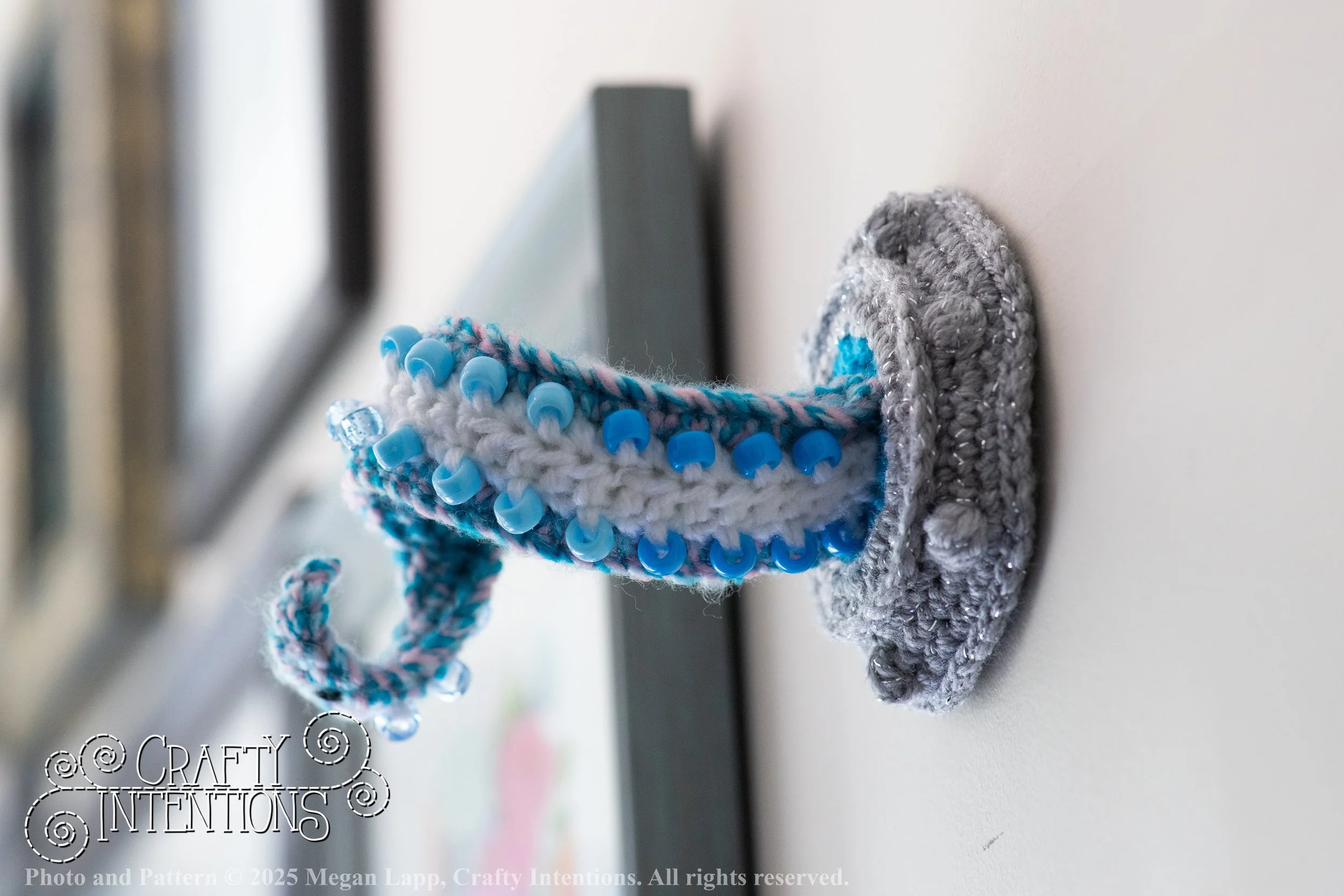 IMG_9452Edited porthole tenticle wpdf.jpg