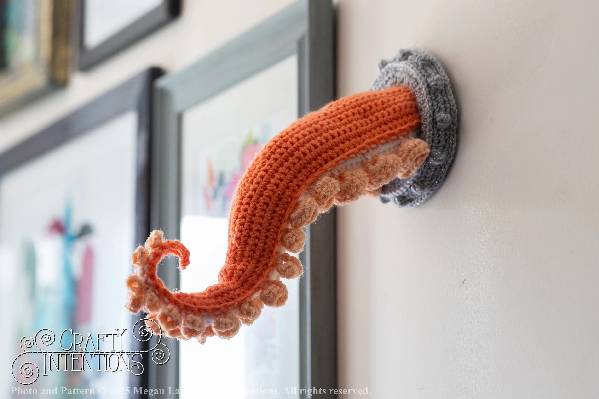 IMG_9461Edited porthole tenticle wlac.jpg