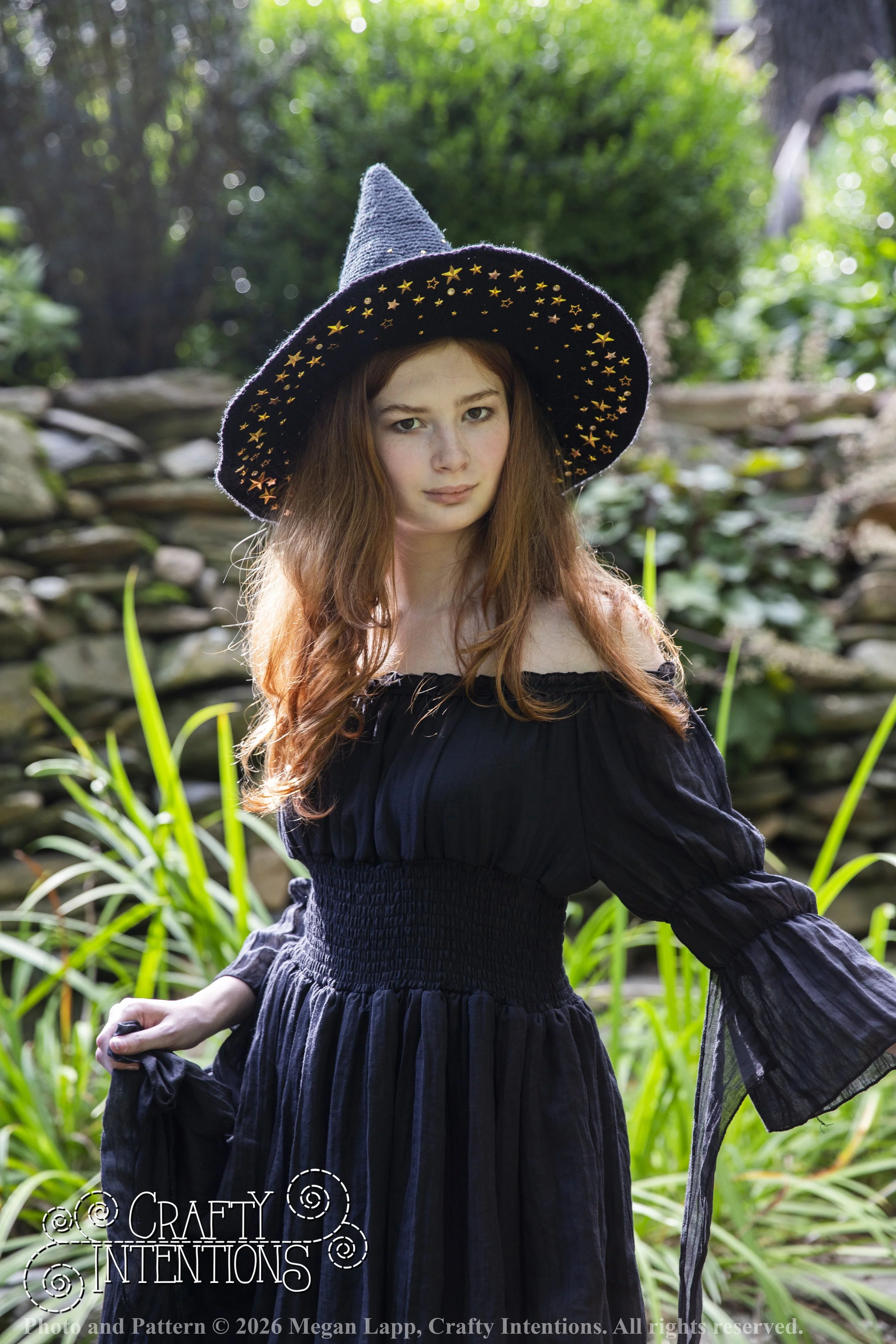 IMG_3176Barbsgardenwitchhatedited wlac.jpg