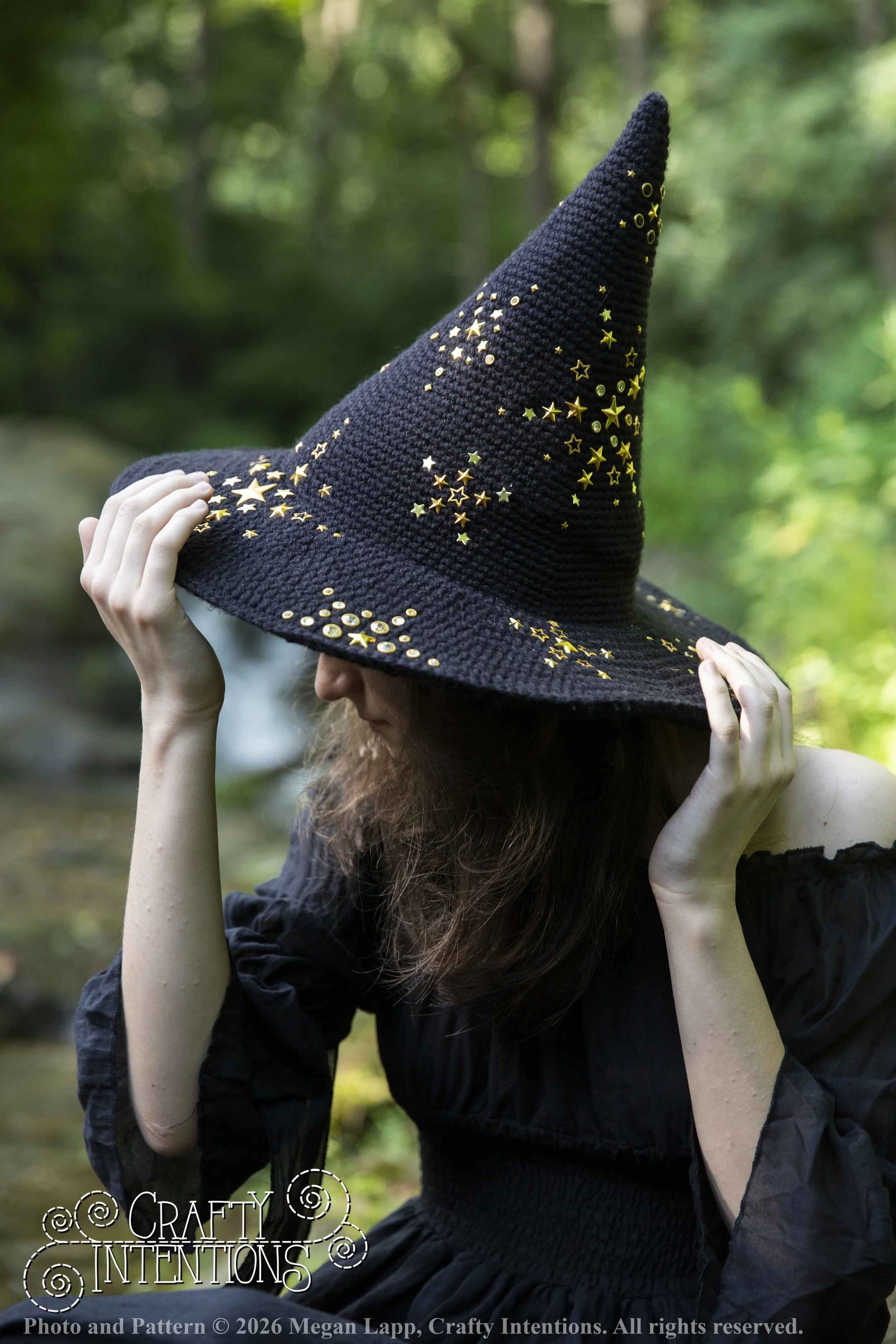 IMG_3613Barbsgardenwitchhatedited wlac.jpg