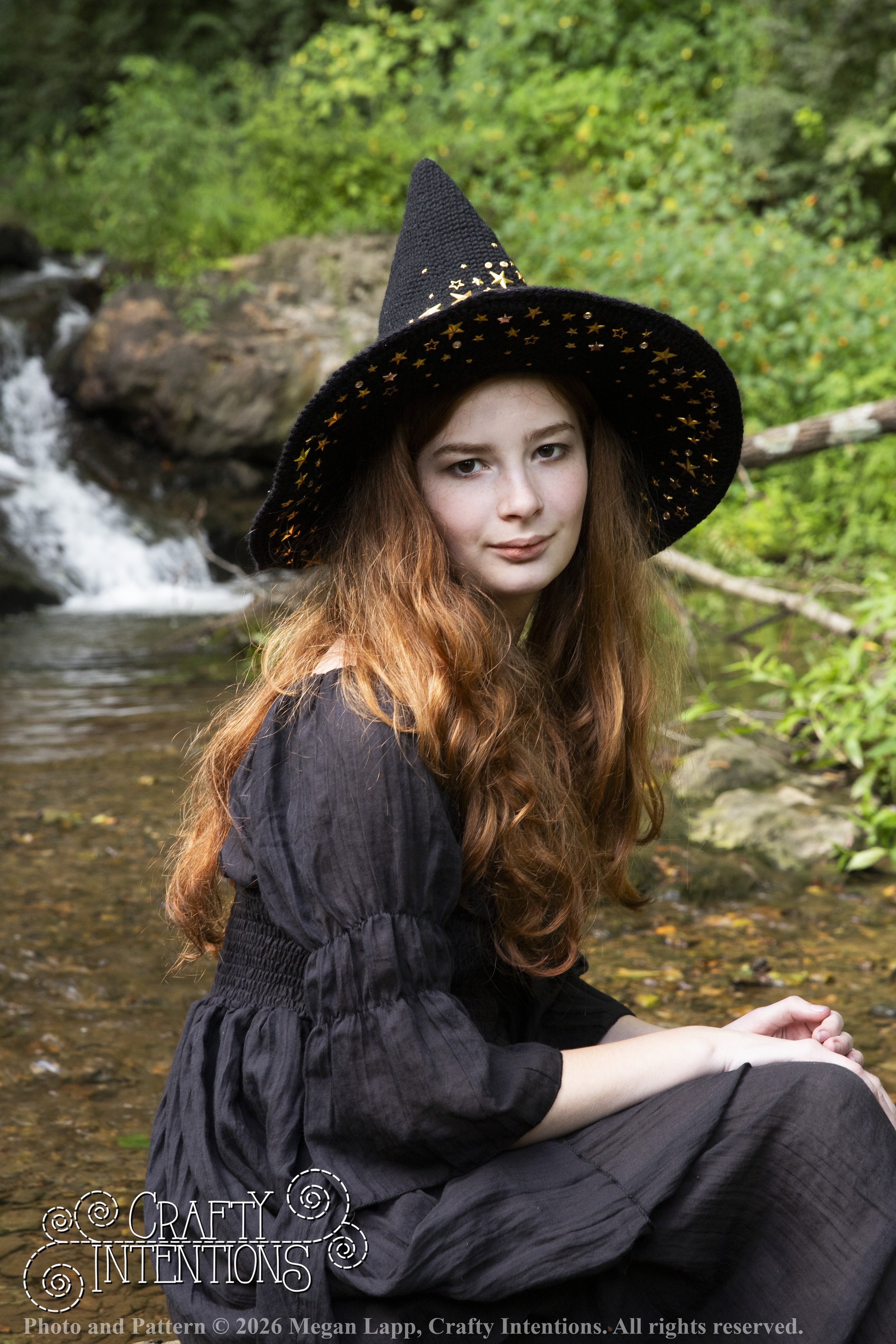 IMG_3883Barbsgardenwitchhatedited wlac.jpg