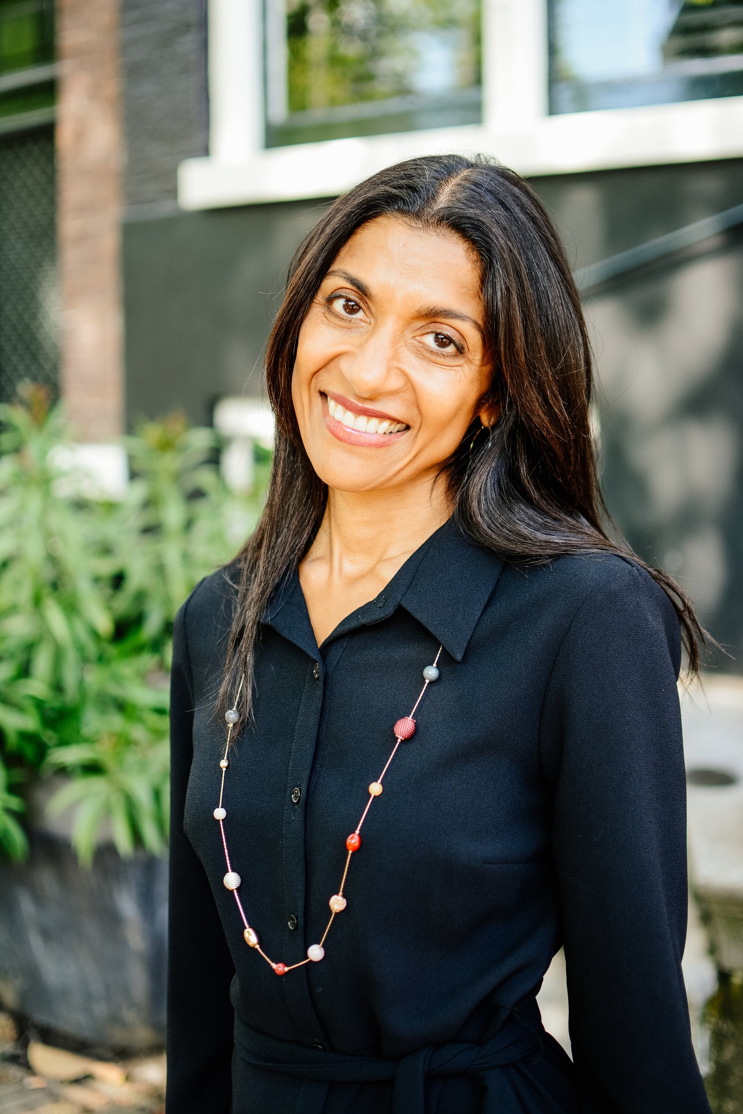 Ep. 46: Parenting cross-cultural kids with teen health expert and author of "Raising Global Teens" Dr. Anisha Abraham