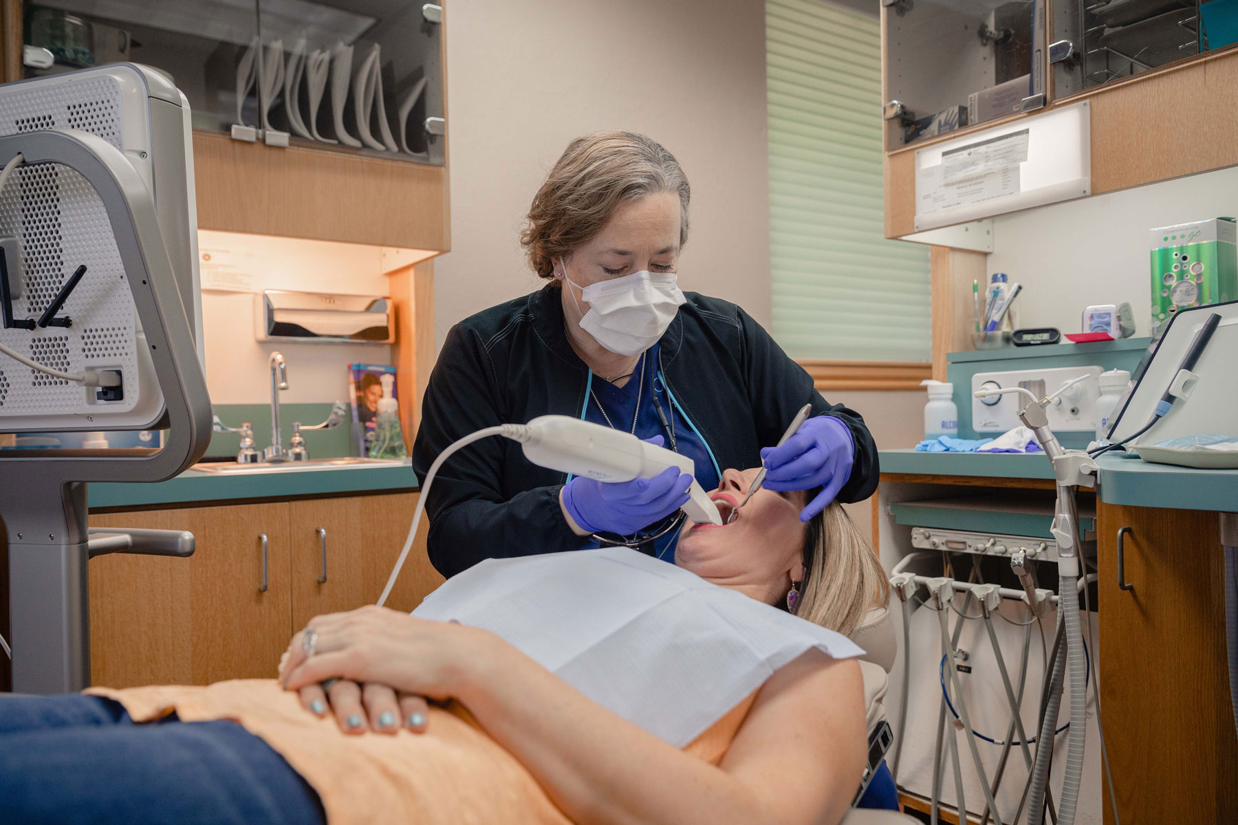 WarwickDental_HighFiveMedia_7Q6A5722-web-res.jpg