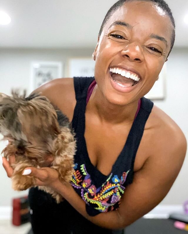 🙃Have we met? &bull;
👋🏾 I&rsquo;m Jenell ✨ &bull;
Nurse by profession 💉 &bull;
Fitness Focused 💪🏾
&bull;
Graduate Student 👩🏾&zwj;⚕️ &bull;
Baldie by choice 💇🏾&zwj;♀️
&bull;
Dog Mom 🐾
&bull;
Now that we&rsquo;re acquainted, tell me somethin