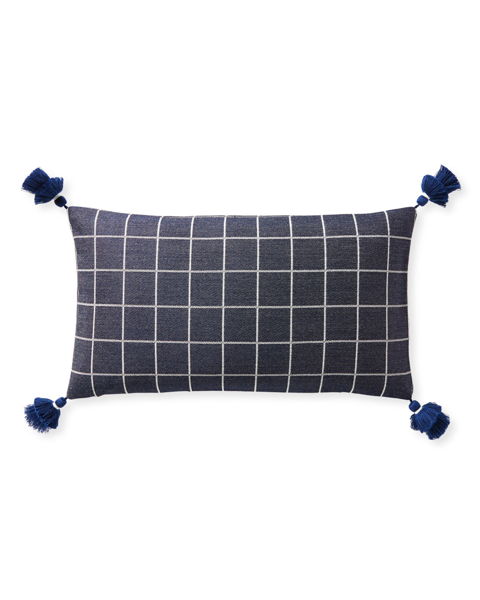 Dec_Pillow_OD_Mayne_12x21_Navy_MV_0901_Crop_SH.jpg