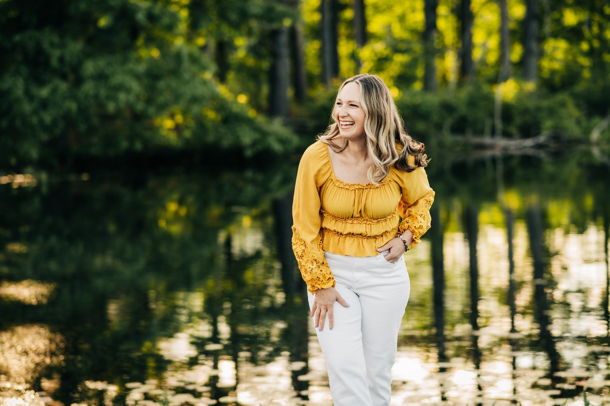 Ready for spring and summer professional portrait sessions?
Link in bio for all details 💚
.
.
.
#professioalportrait #professionalheadshot #personalbranding #personalbrandingphotogrpahy #portraitphotographer #portraitphotography #portrait #portraitu