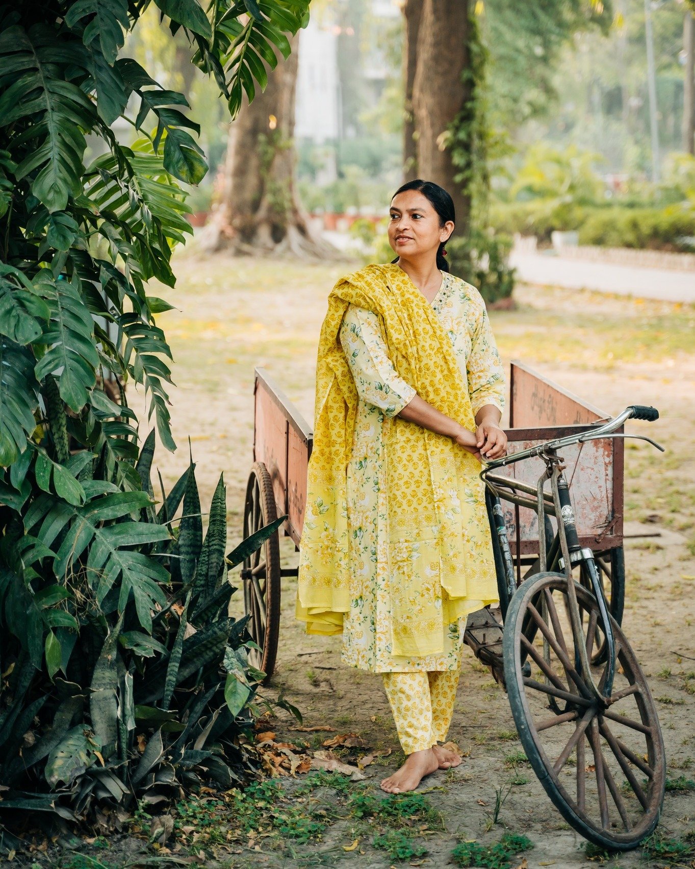 Personal branding from Delhi with love 💛

Anu didi lives and works at the Sri Aurobindo Ashram in Delhi, where I spent the last 4 weeks of my magic trip to India. 

She takes care of Sri Smriti, an unusual and fascinating collection of about 650 obj