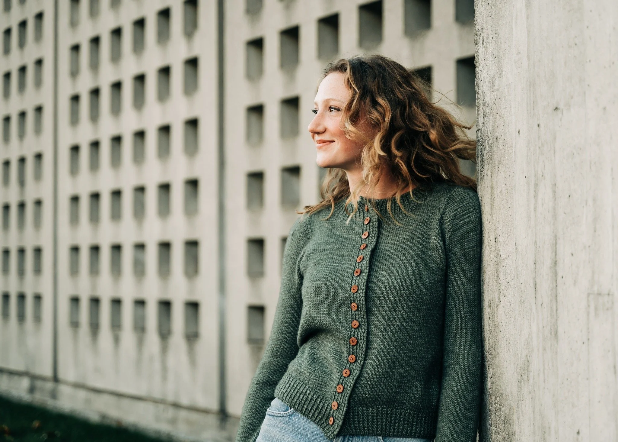 Senior photos are so much fun ✨

No fake smiles or weird poses required 😅

We&rsquo;ll keep it relaxed, move around, find good light, maybe make your parents mildly emotional for a moment, and create photos that feel natural and like you.

☀🍂 Summe