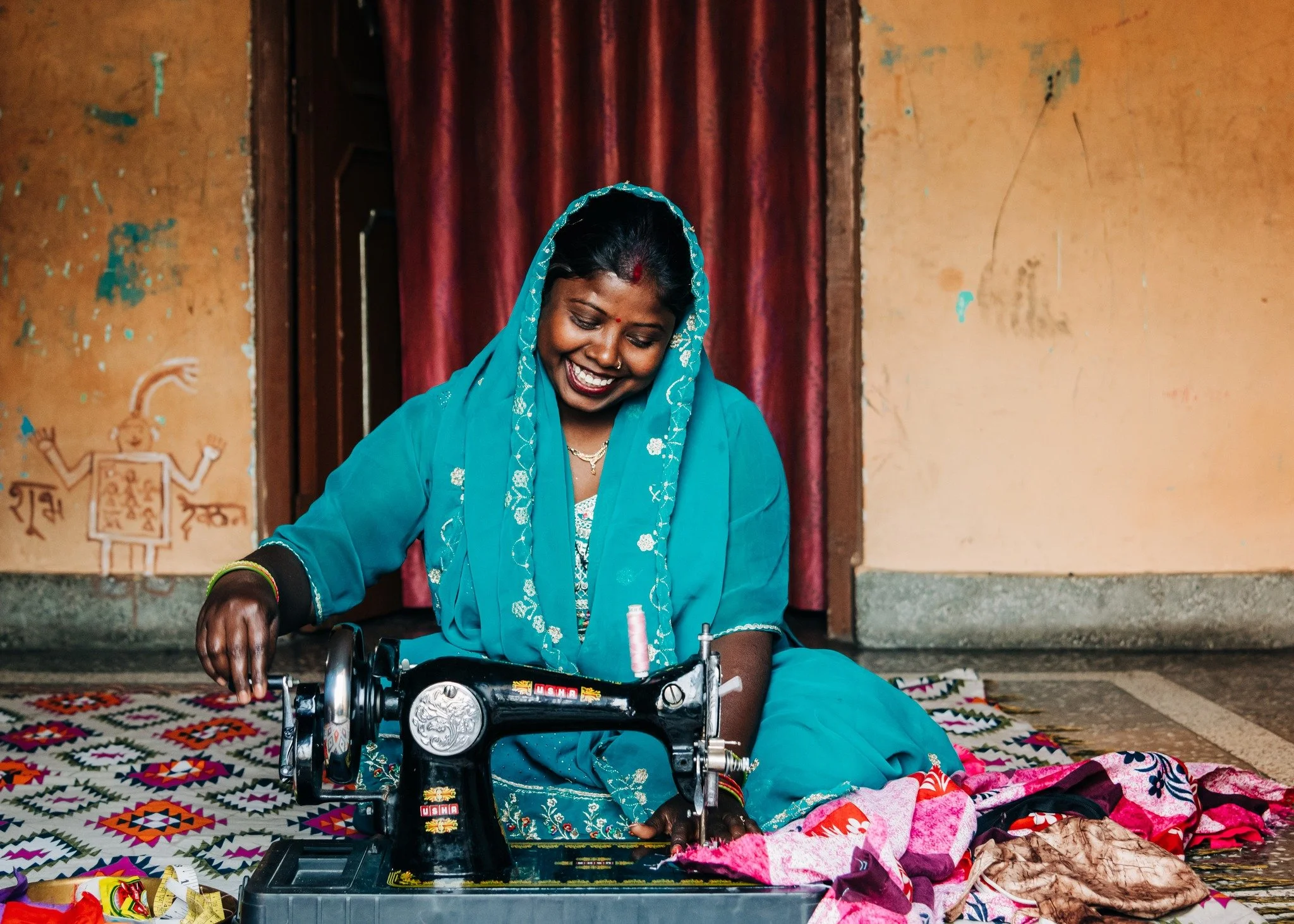 Every time I go to Delhi, spending time with the women at @sakhikunj  is one of the things I look forward to most. 🩷

I love being there. Talking, working, laughing, learning from each other, and being part of their day, even for a little while.

I 