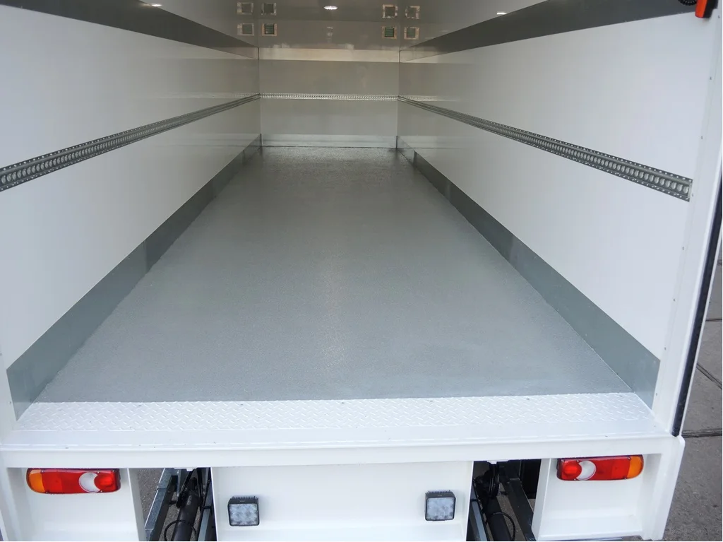 Gesloten carrosserie voor Rentex Floron (7 van 7).jpg