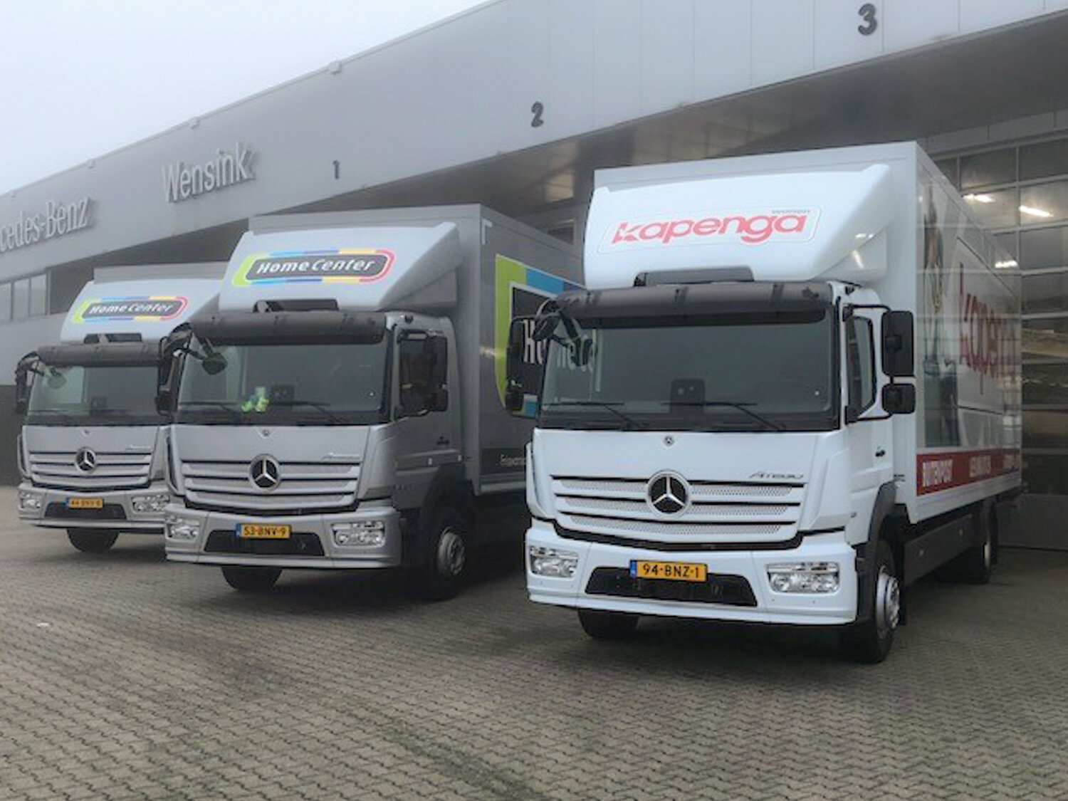 Drie Kapenga-trucks op een rij 