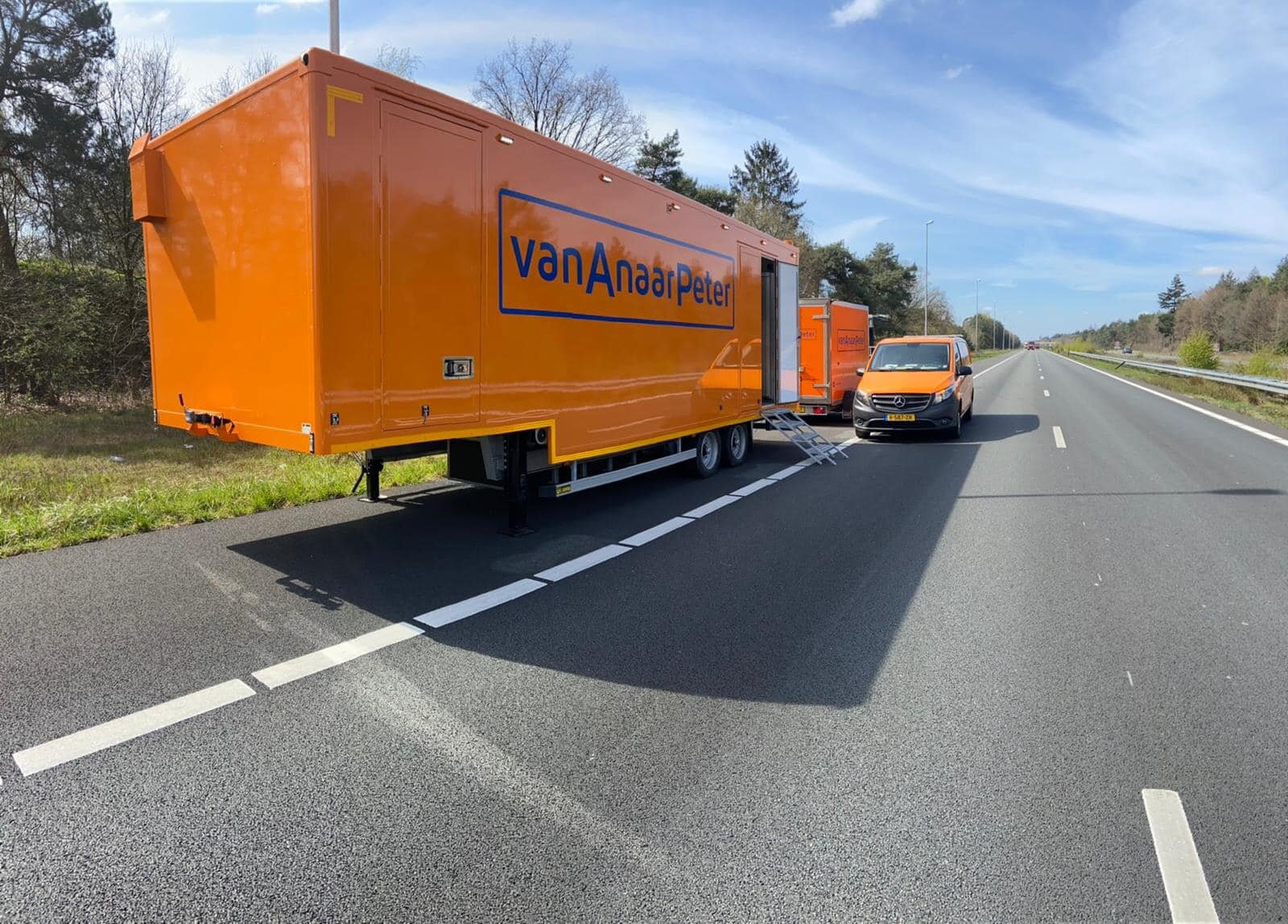 Peter Party BE oplegger linksvoor