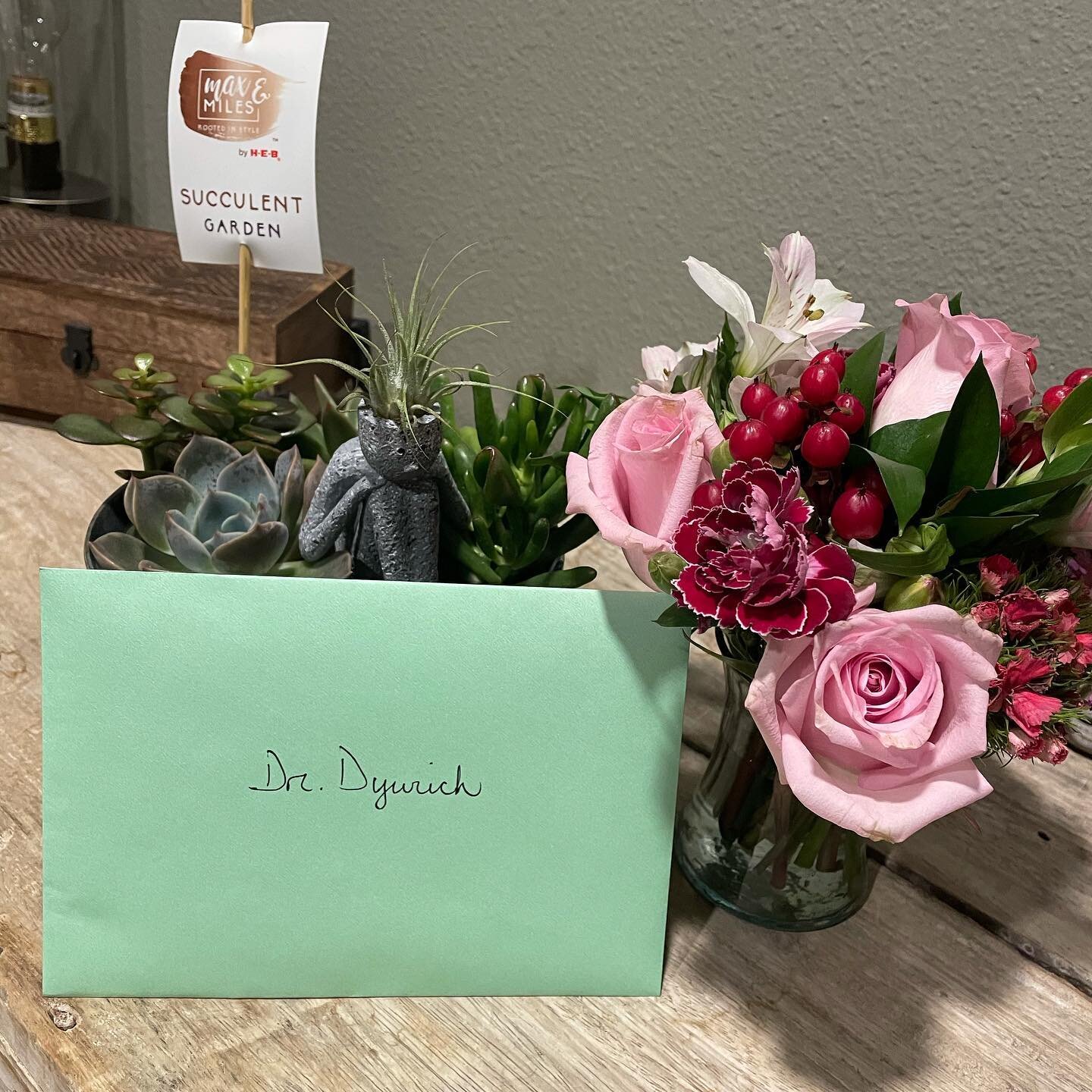 My heart is full of gratitude. I mean it when I say it is my honor to be invited to my clients lives and to be a witness to their resilience and growth. #therapy #therapistlife #corpuschristi #corpuschristitexas