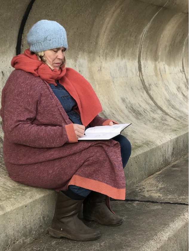 A Friendly Sketch Club  Date:  Drawing in Felixstowe, Suffolk ✏️  Sunday 26th April with Hannah & Sam