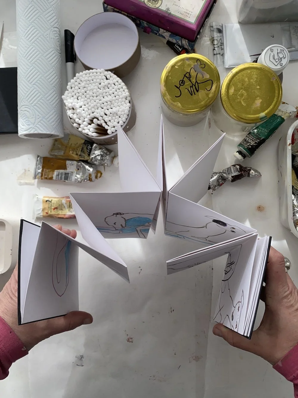 Samantha Barnes 12 dogs sketchbook artist 2.jpg