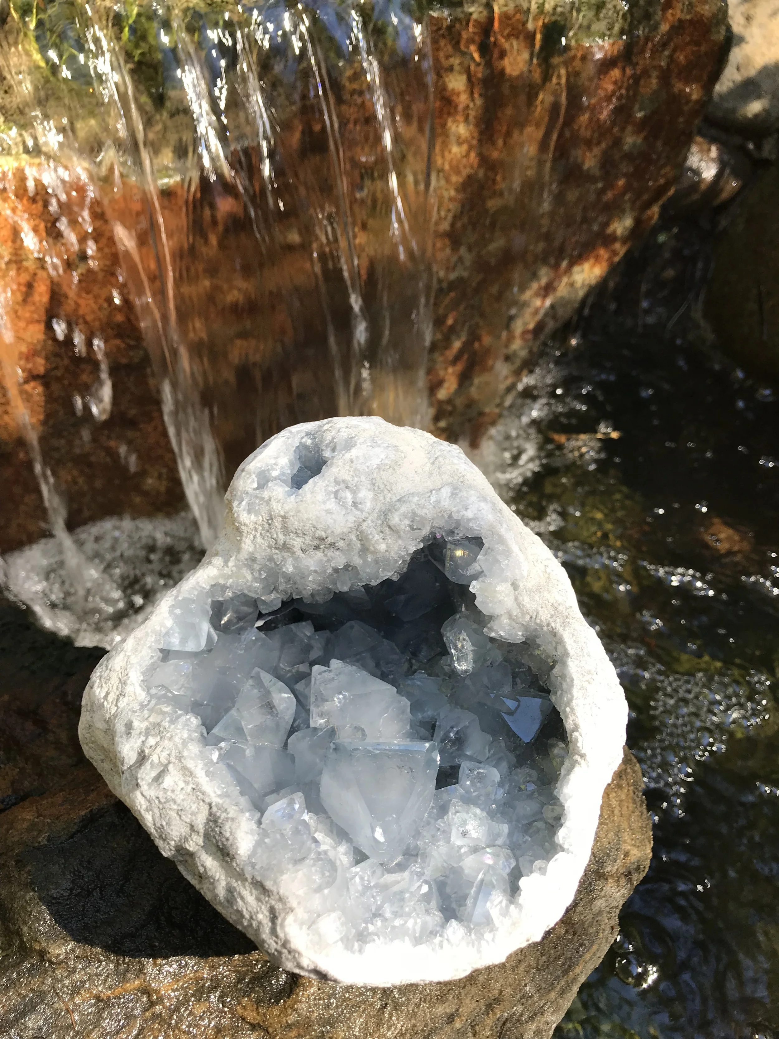 Sparkling Galaxy Celestite Geode 1.JPG
